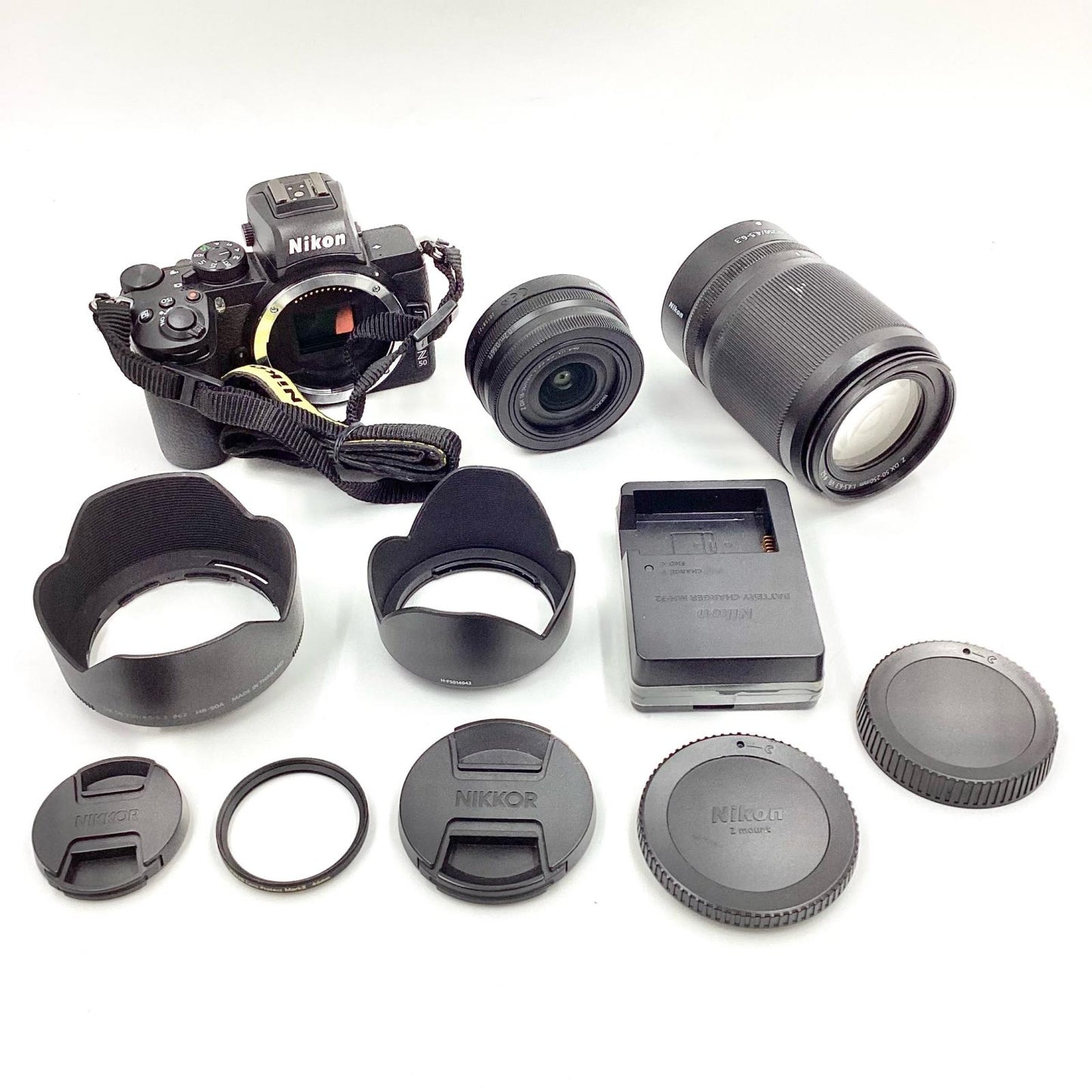 【全額返金保証】【最速発送】Nikon デジタル一眼 Z 50 ダブルズームキット ブラック 美品 動作確認済