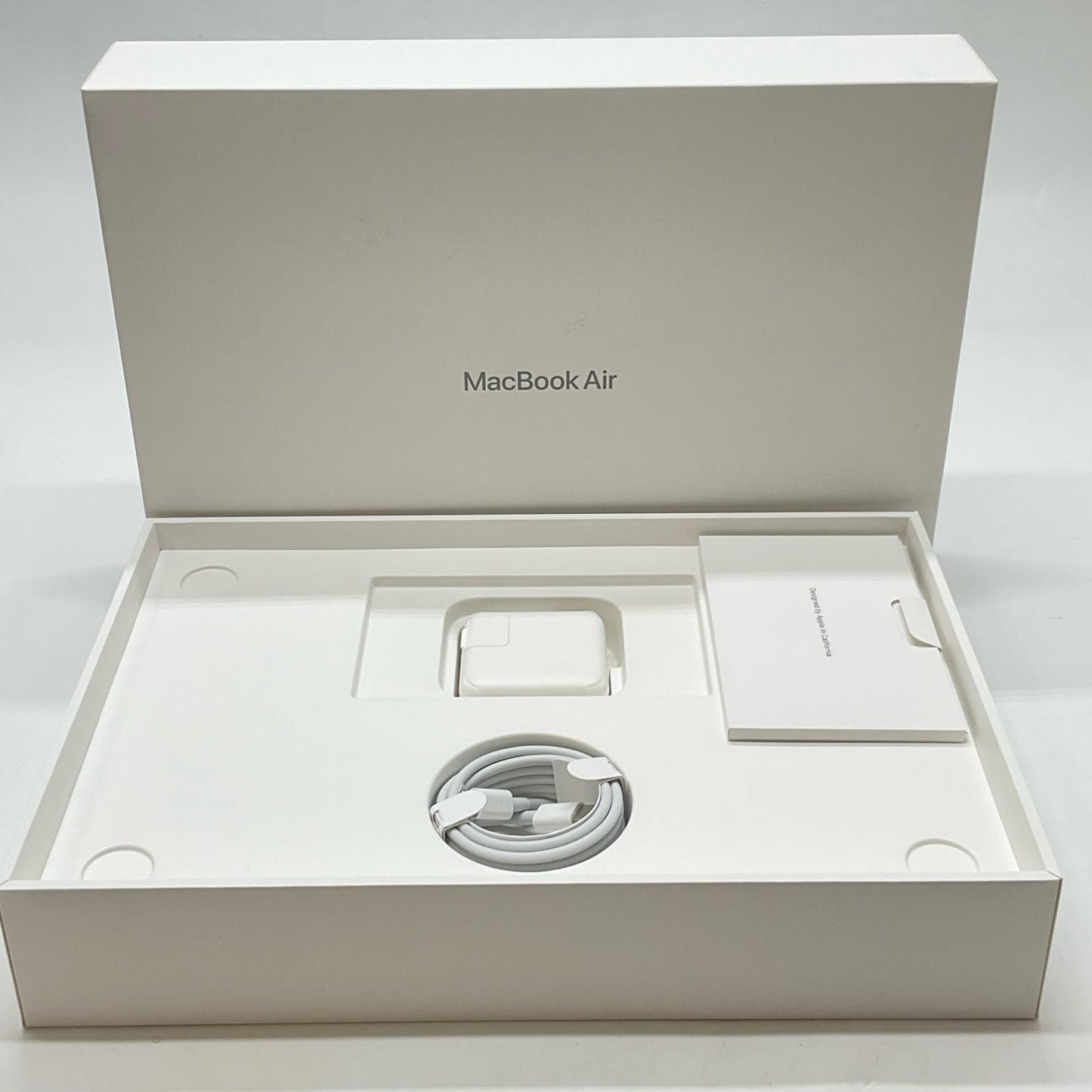 【全額返金保証】【最速発送】Apple MacBook Air 13.3インチ 2020 M1 8GB SSD 256GB スペースグレイ 100% 動作確認済