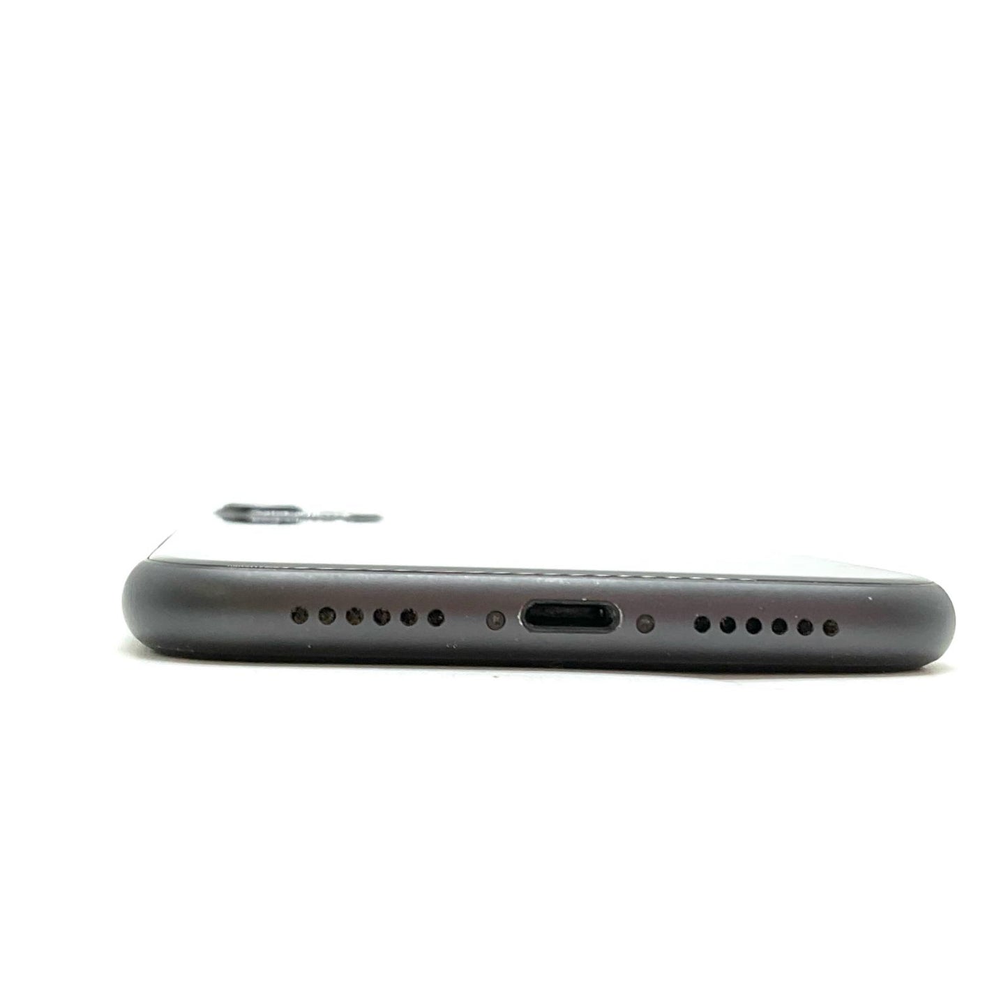 【全額返金保証】【最速発送】Apple iPhone iPhone 11 128GB ブラック docomo 白ロム 動作確認済 77%
