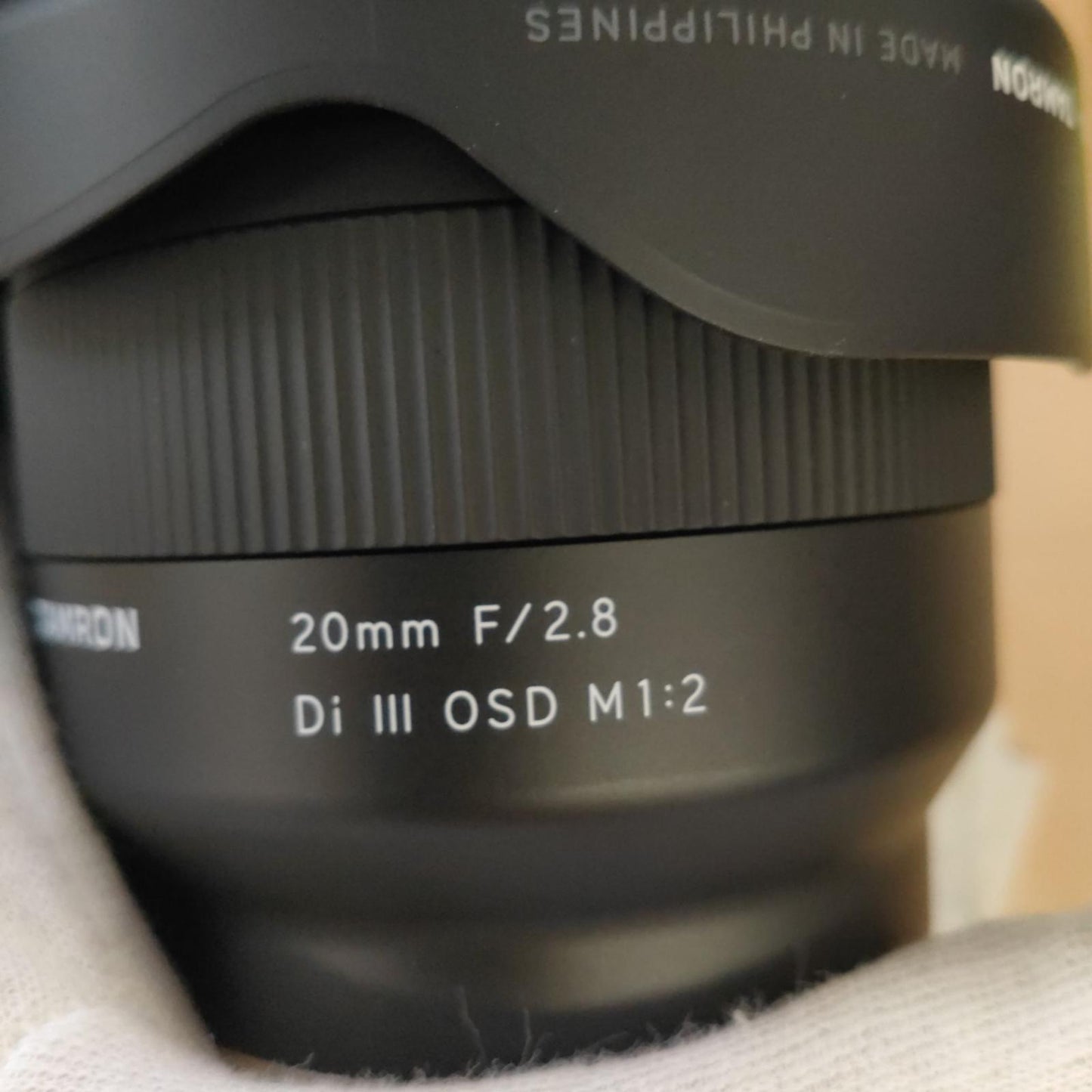 【全額返金保証】【最速発送】TAMRON 20mm F/2.8 Di III OSD M1:2 (Model F050) 美品 動作確認済