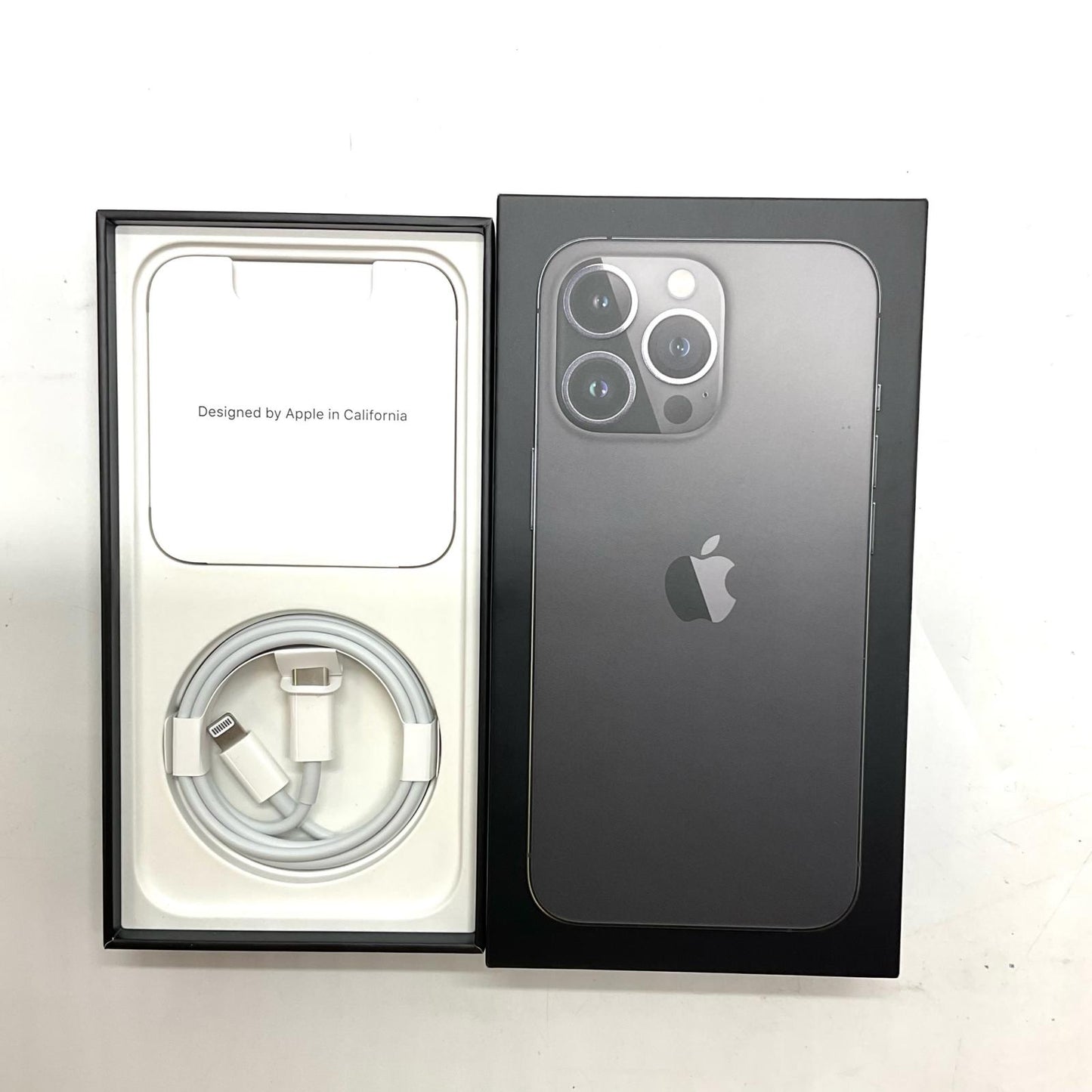 【全額返金保証】【最速発送】Apple iPhone iPhone 13 Pro 256GB グラファイト docomo SIMフリー 白ロム 動作確認済 76%