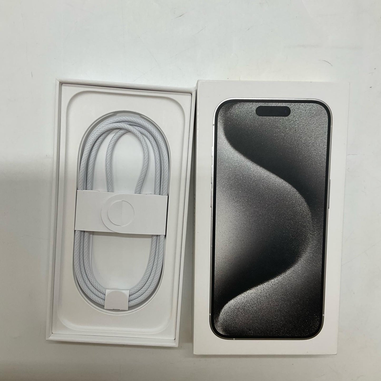 【全額返金保証】【最速発送】Apple iPhone iPhone 17 Pro 512GB シルバー au SIMフリー 白ロム 美品 動作確認済 100%
