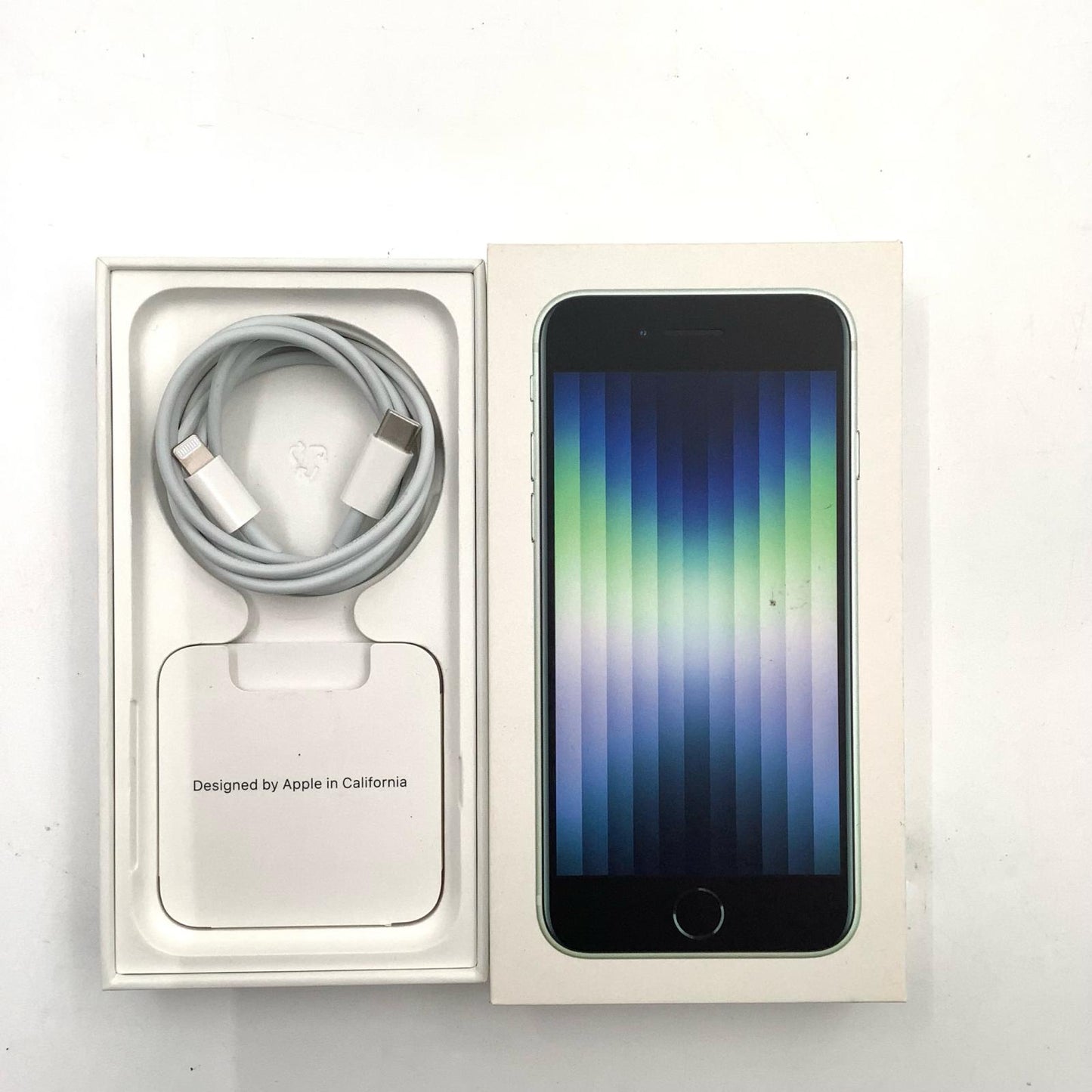 【全額返金保証】【最速発送】Apple iPhone iPhone SE(第3世代) 64GB au SIMフリー 白ロム 動作確認済 81%