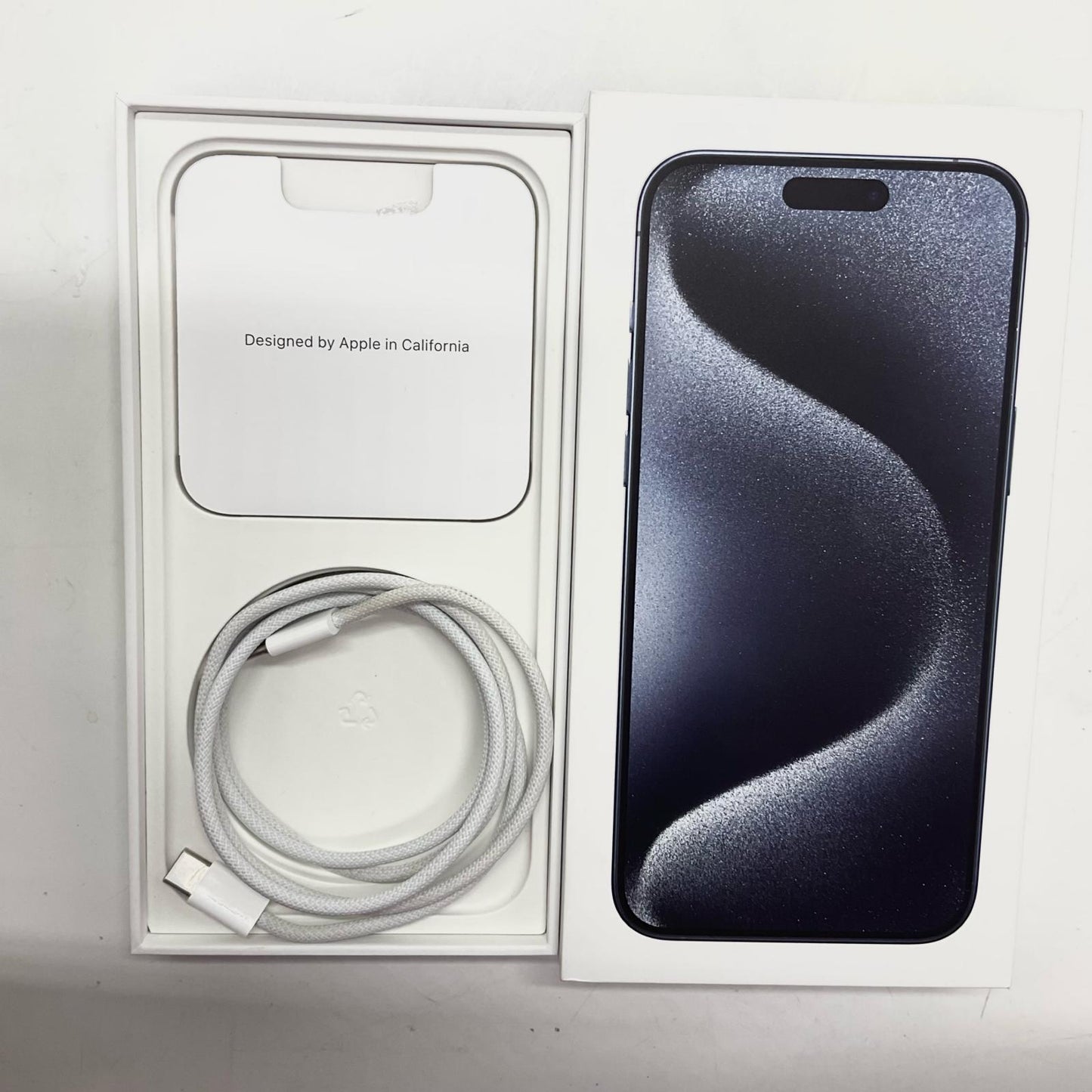 【全額返金保証】【最速発送】Apple iPhone iPhone 15 Pro Max 256GB ブルー SIMフリー 白ロム 動作確認済 84%