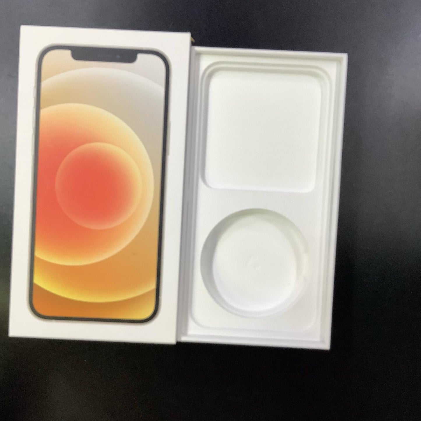 【全額返金保証】【最速発送】Apple iPhone iPhone 12 128GB ホワイト au 動作確認済 82%