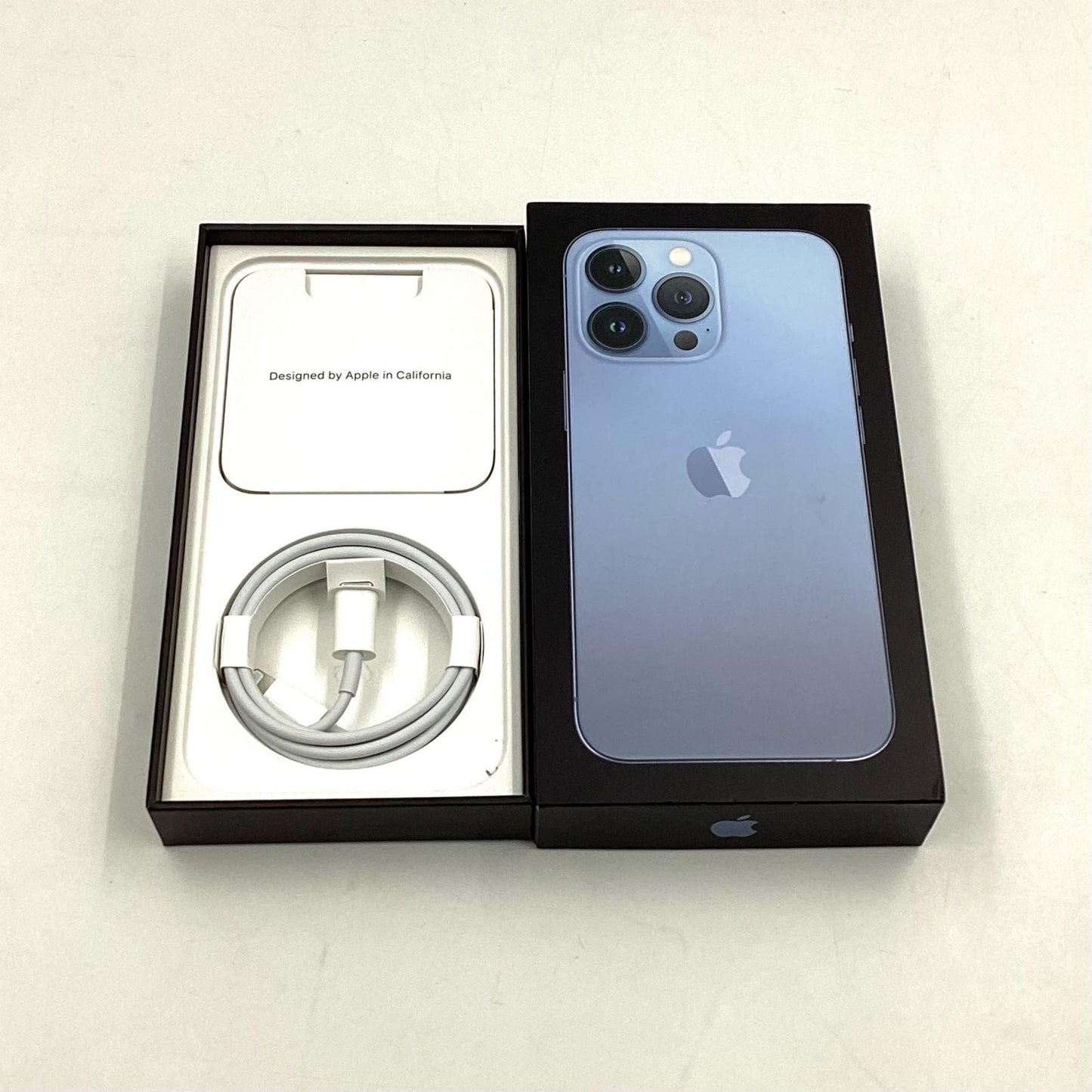 【全額返金保証】【最速発送】Apple iPhone iPhone 13 Pro 256GB シエラブルー docomo SIMフリー 白ロム 美品 動作確認済 90%