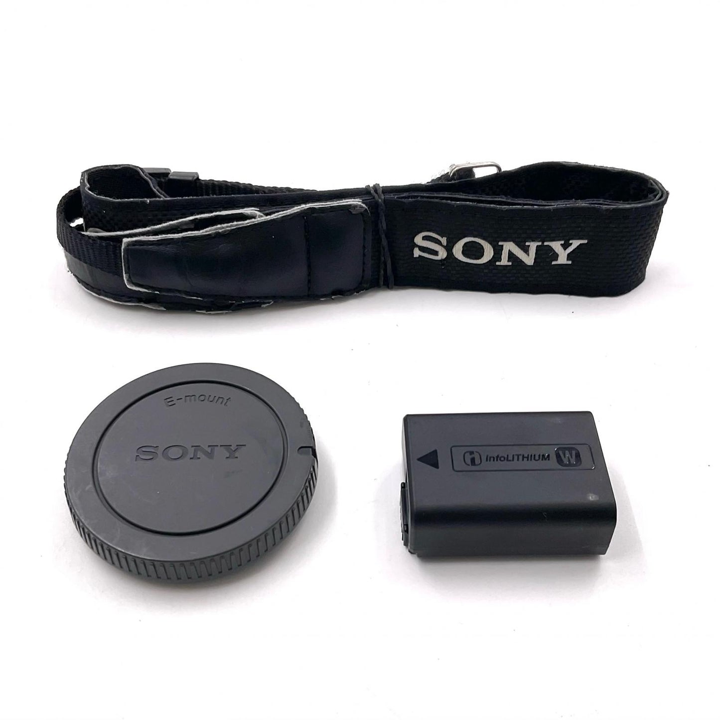 【最速発送】Sony デジタル一眼 α6000 ILCE-6000 ボディ ブラック【難有】