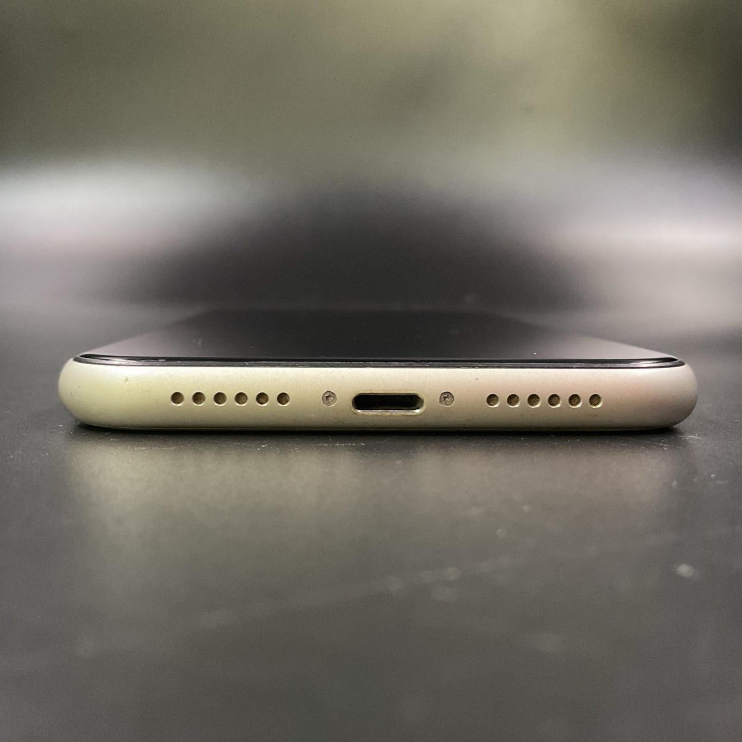 【全額返金保証】【最速発送】Apple iPhone iPhone 11 64GB ホワイト Softbank 白ロム 動作確認済 100%