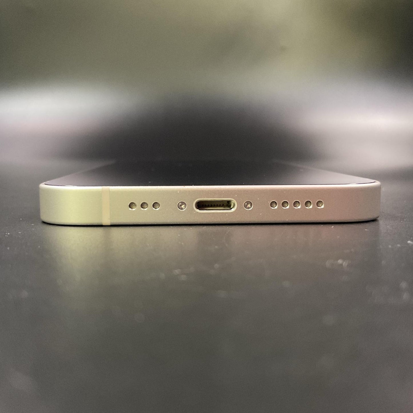 【全額返金保証】【最速発送】Apple iPhone iPhone 13 128GB スターライト docomo SIMフリー 白ロム 美品 動作確認済 87%