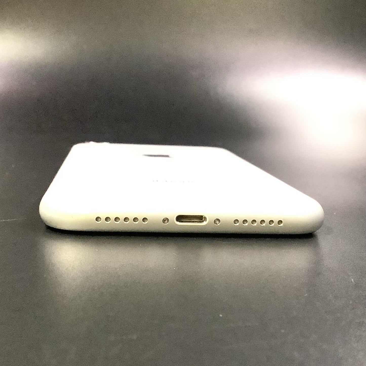 【全額返金保証】【最速発送】Apple iPhone iPhone XR 128GB ホワイト SIMフリー 白ロム 美品 動作確認済 86%