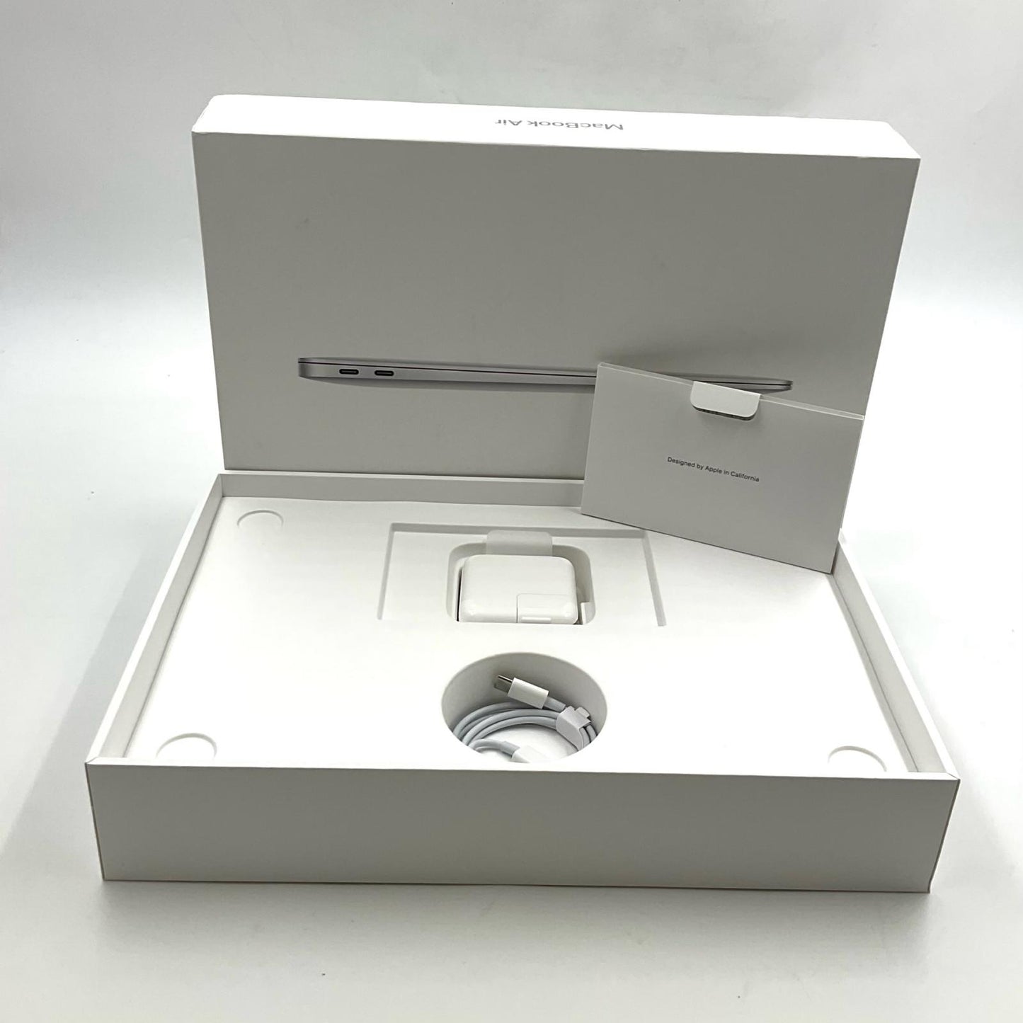 【全額返金保証】【最速発送】Apple MacBook Air 13インチ 2020 Apple M1 8GB 256GB シルバー 98% 美品 動作確認済