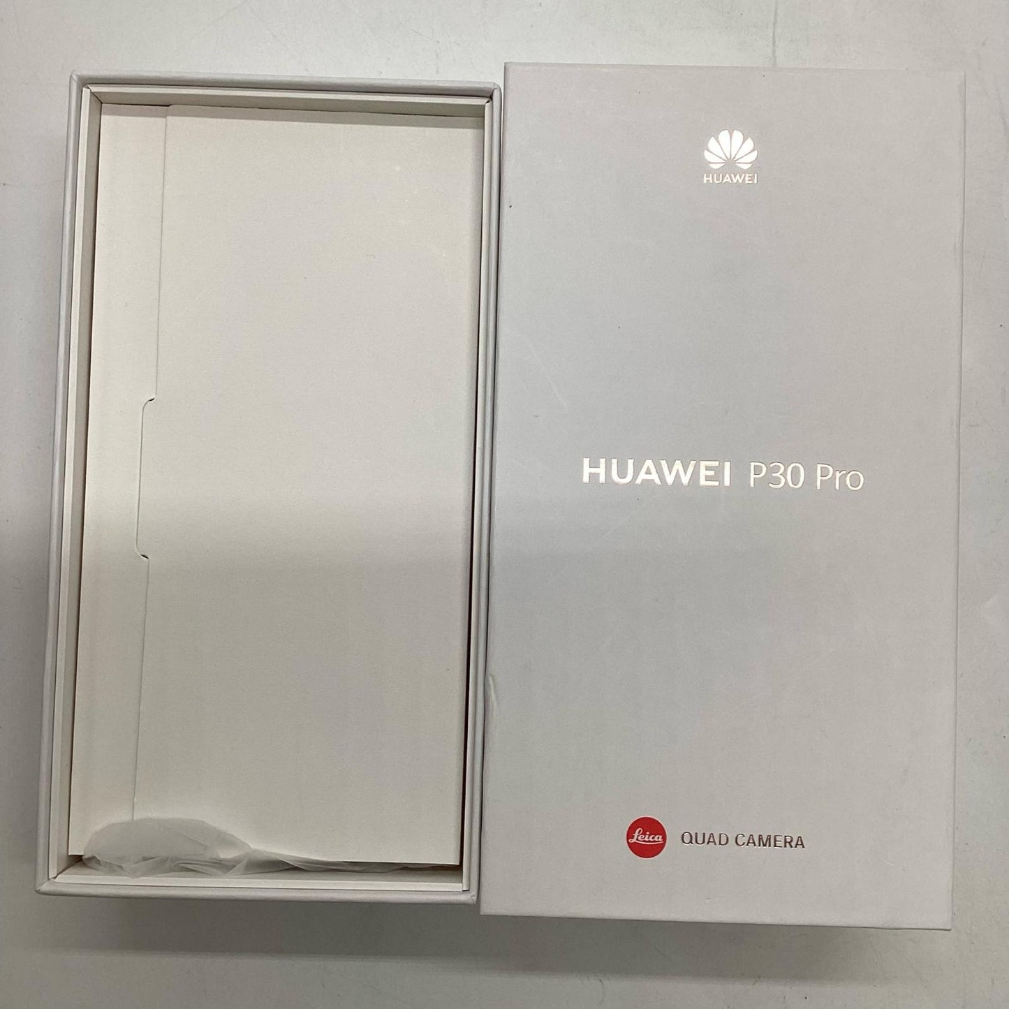 【最速発送】Huawei P 30 Pro 256GB SIMフリー VOG-L29 白ロム【難有】