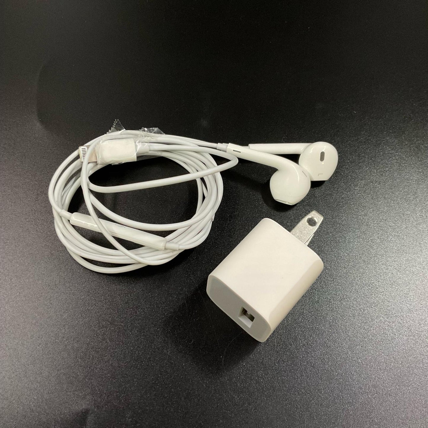 【全額返金保証】【最速発送】Apple iPhone iPhone SE(第3世代) 128GB 楽天モバイル SIMフリー 白ロム 美品 動作確認済 82%