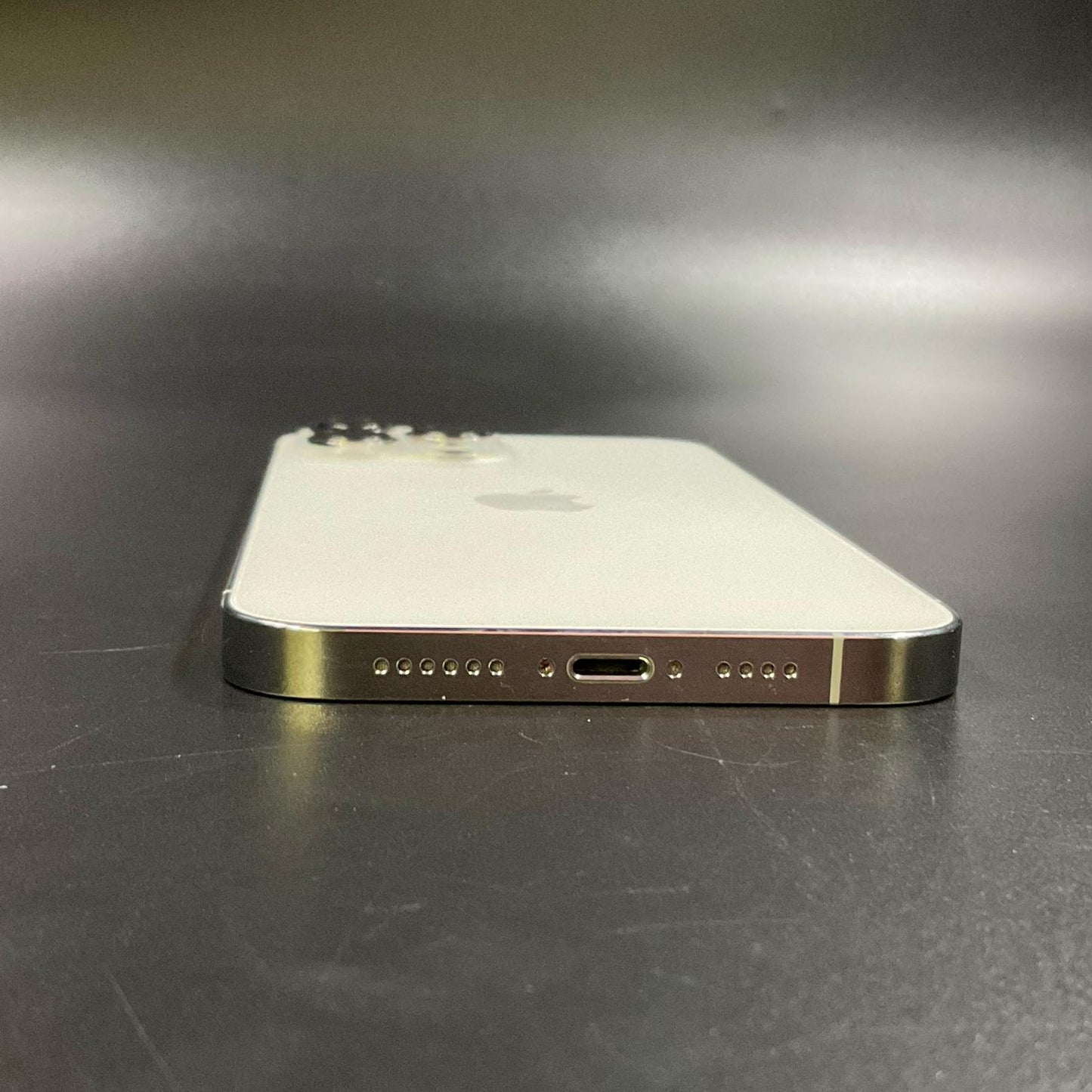 【全額返金保証】【最速発送】Apple iPhone iPhone 13 Pro Max 128GB シルバー docomo SIMフリー 白ロム 美品 動作確認済 80%