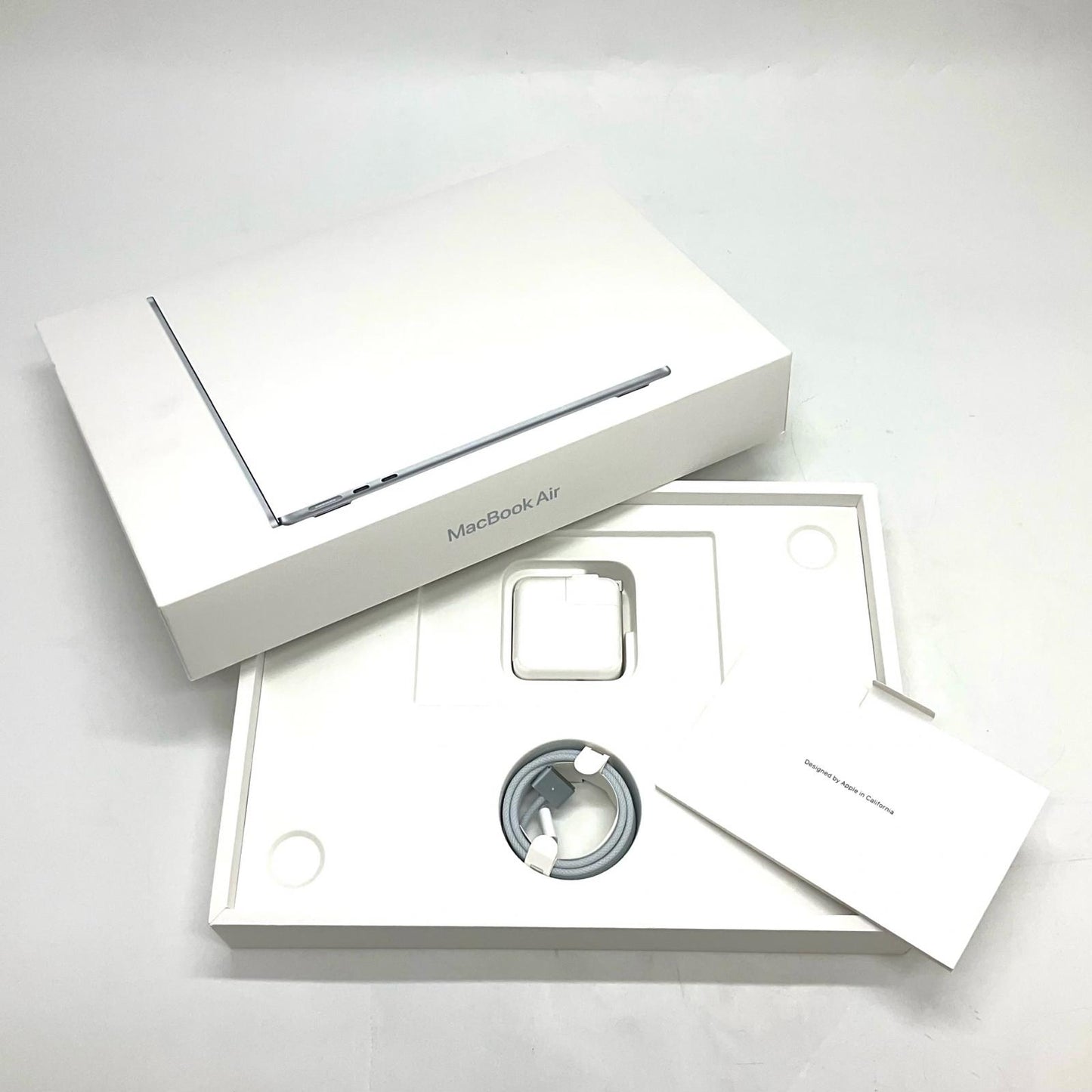 【全額返金保証】【最速発送】Apple MacBook Air 13.6インチ 2025 Apple M4 16GB 256GB スカイブルー 100% 超美品 動作確認済