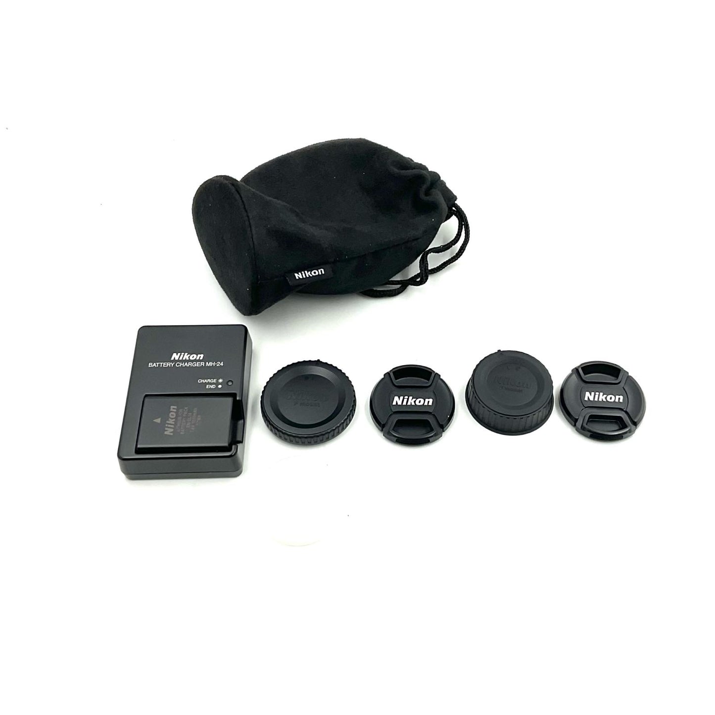 【最速発送】Nikon デジタル一眼 D3200 200mm ダブルズームキット レッド【難有】