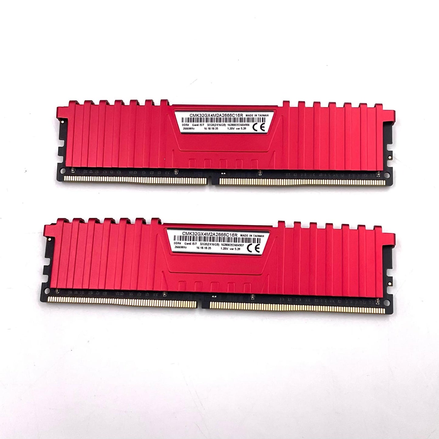【全額返金保証】【最速発送】Corsair メモリ 32GB(2x16GB) CMK32GX4M2A2666C16R 美品 動作確認済