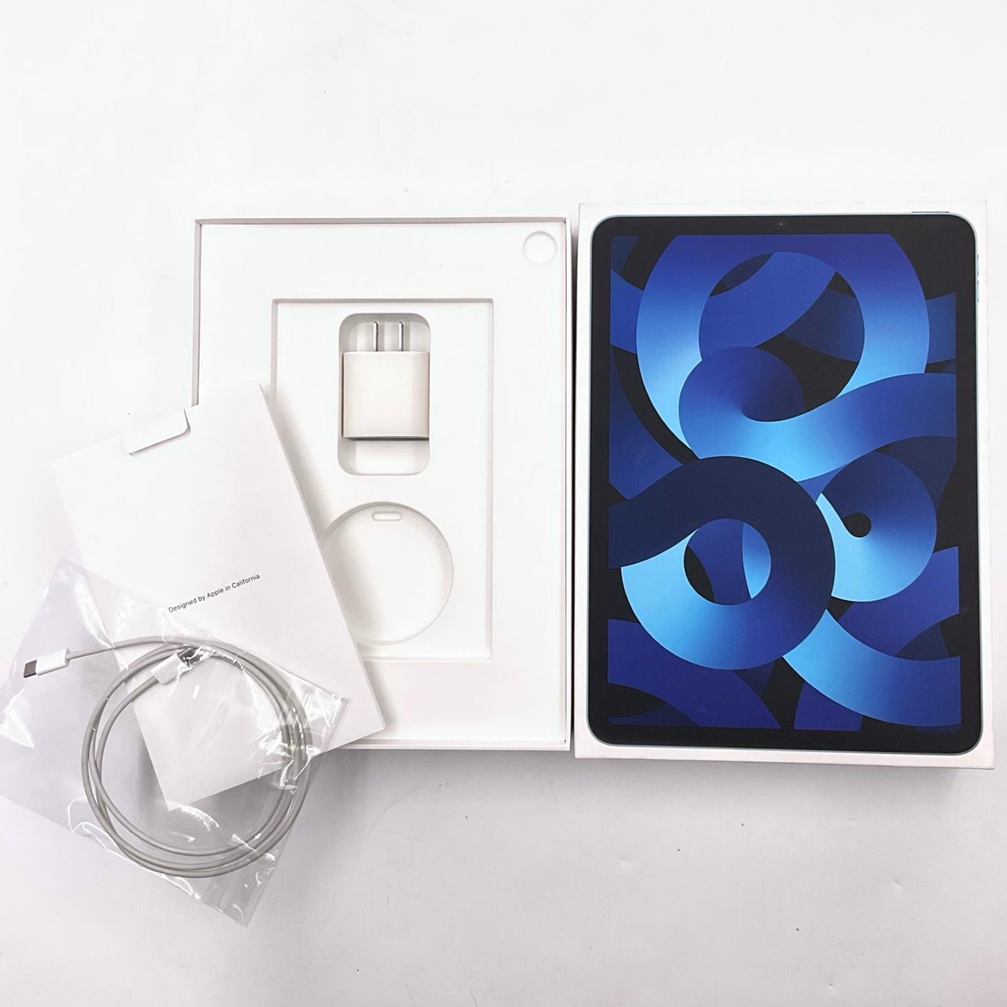 【全額返金保証】【最速発送】Apple iPad Air 10.9インチ 第5世代 64GB ブルー Wi-Fi 動作確認済