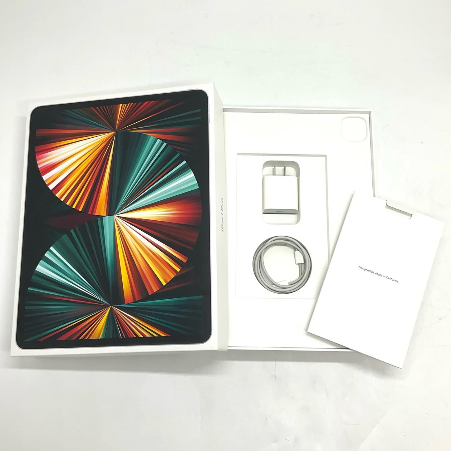 【最速発送】Apple iPad Pro 12.9インチ 第5世代 256GB シルバー WiFi+Cellular SIMフリー 白ロム【難有】