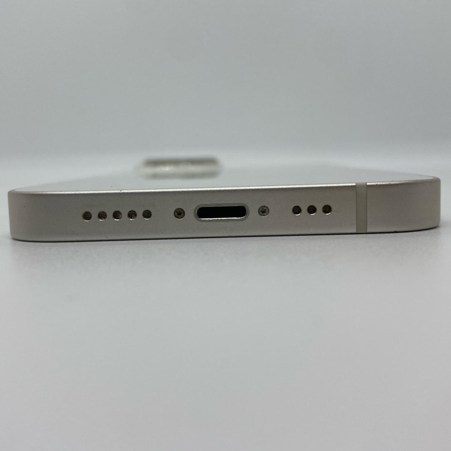 【全額返金保証】【最速発送】Apple iPhone iPhone 14 128GB スターライト au SIMフリー 動作確認済 84%