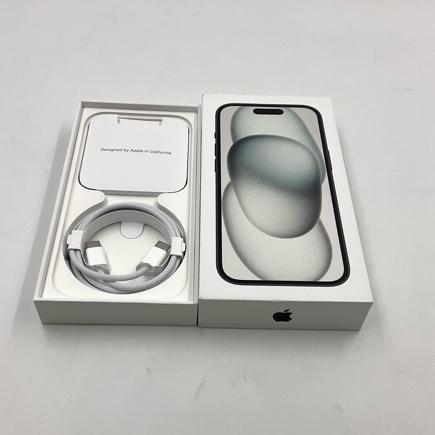 【全額返金保証】【最速発送】Apple iPhone iPhone 15 128GB ブラック au SIMフリー 白ロム 美品 動作確認済 87%