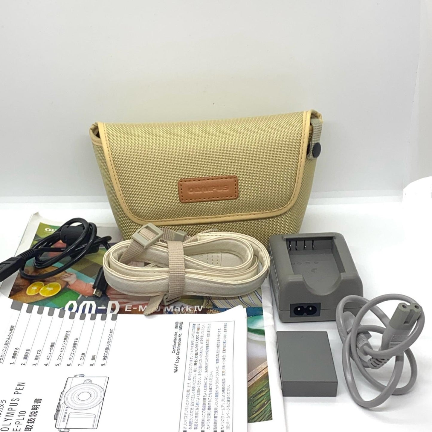 【全額返金保証】【最速発送】OLYMPUS デジタル一眼 E-PL10 美品 動作確認済
