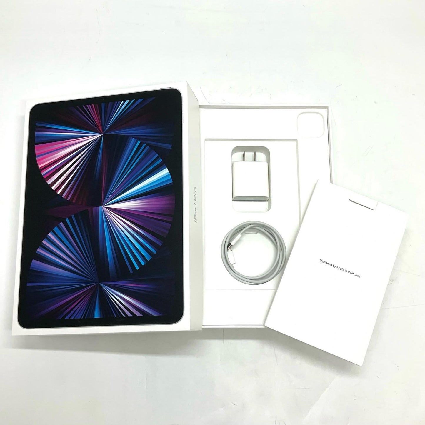 【全額返金保証】【最速発送】Apple iPad Pro 11インチ 第3世代 256GB シルバー Wi-Fi 美品 動作確認済