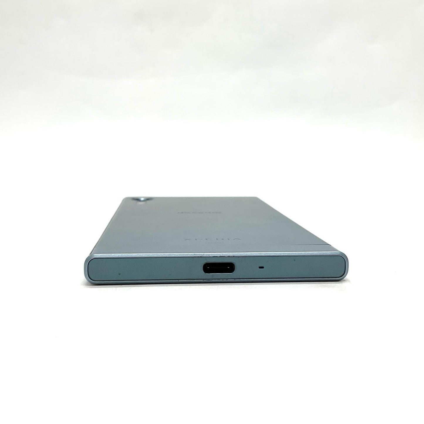 【全額返金保証】【最速発送】Sony Xperia XZs 32GB docomo SO-03J 白ロム 動作確認済
