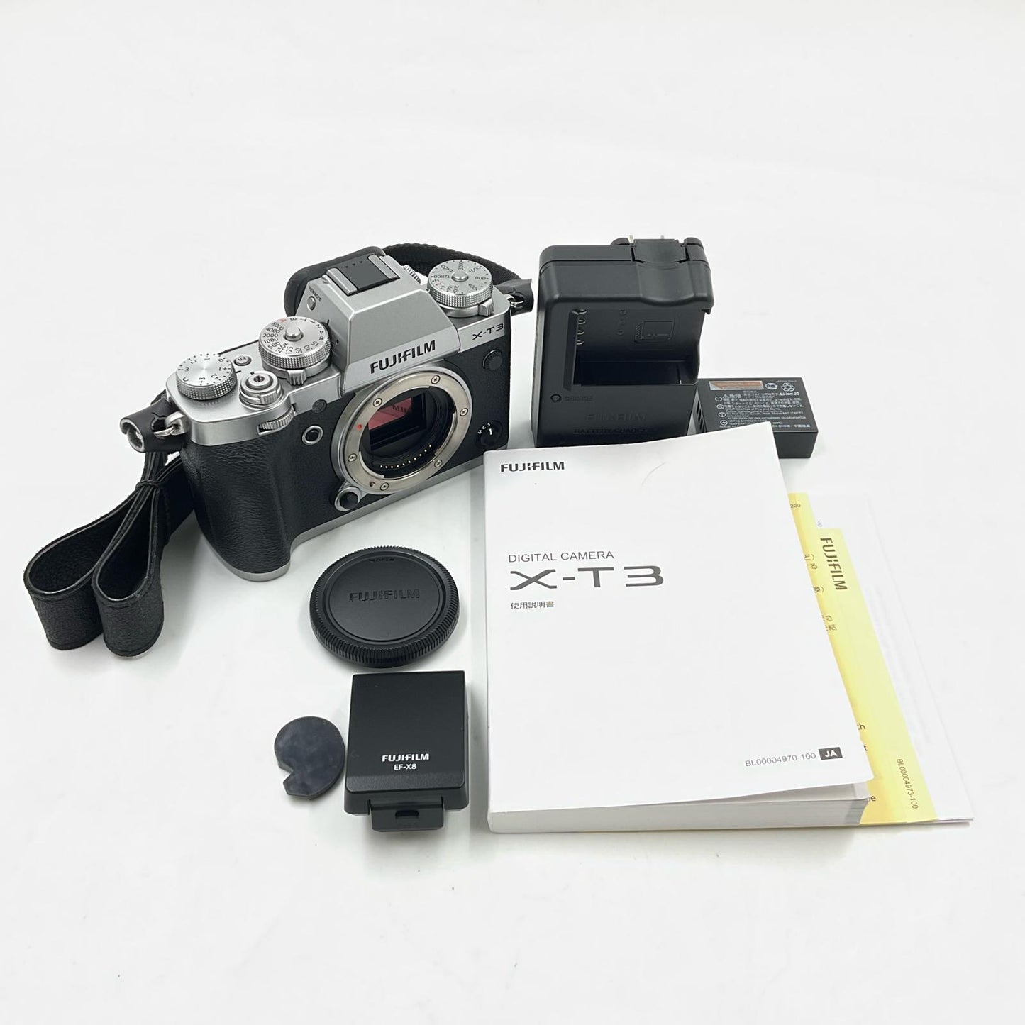 【全額返金保証】【最速発送】FUJIFILM デジタル一眼 X-T3 ボディ シルバー 美品 動作確認済