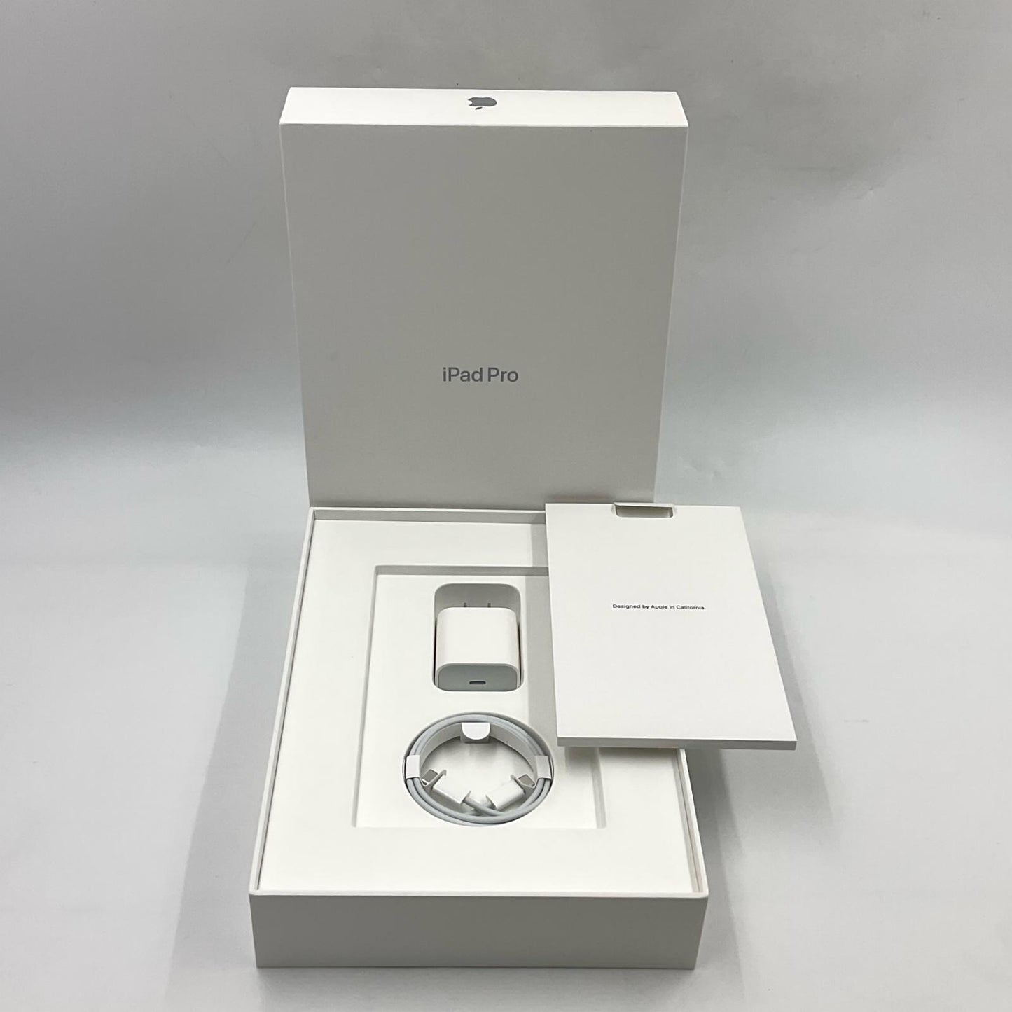 【全額返金保証】【最速発送】Apple iPad Pro 11インチ 第3世代 128GB シルバー Wi-Fi 美品 動作確認済