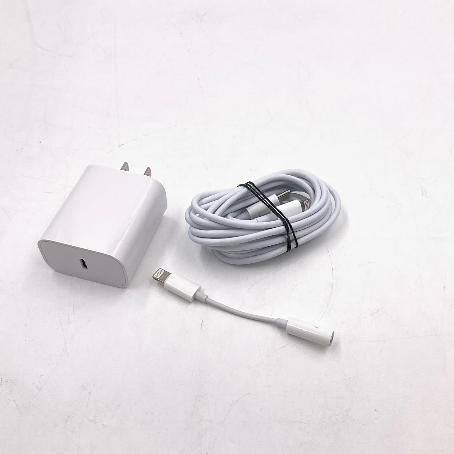 【全額返金保証】【最速発送】Apple iPhone iPhone 13 128GB グリーン docomo 白ロム 動作確認済 75%