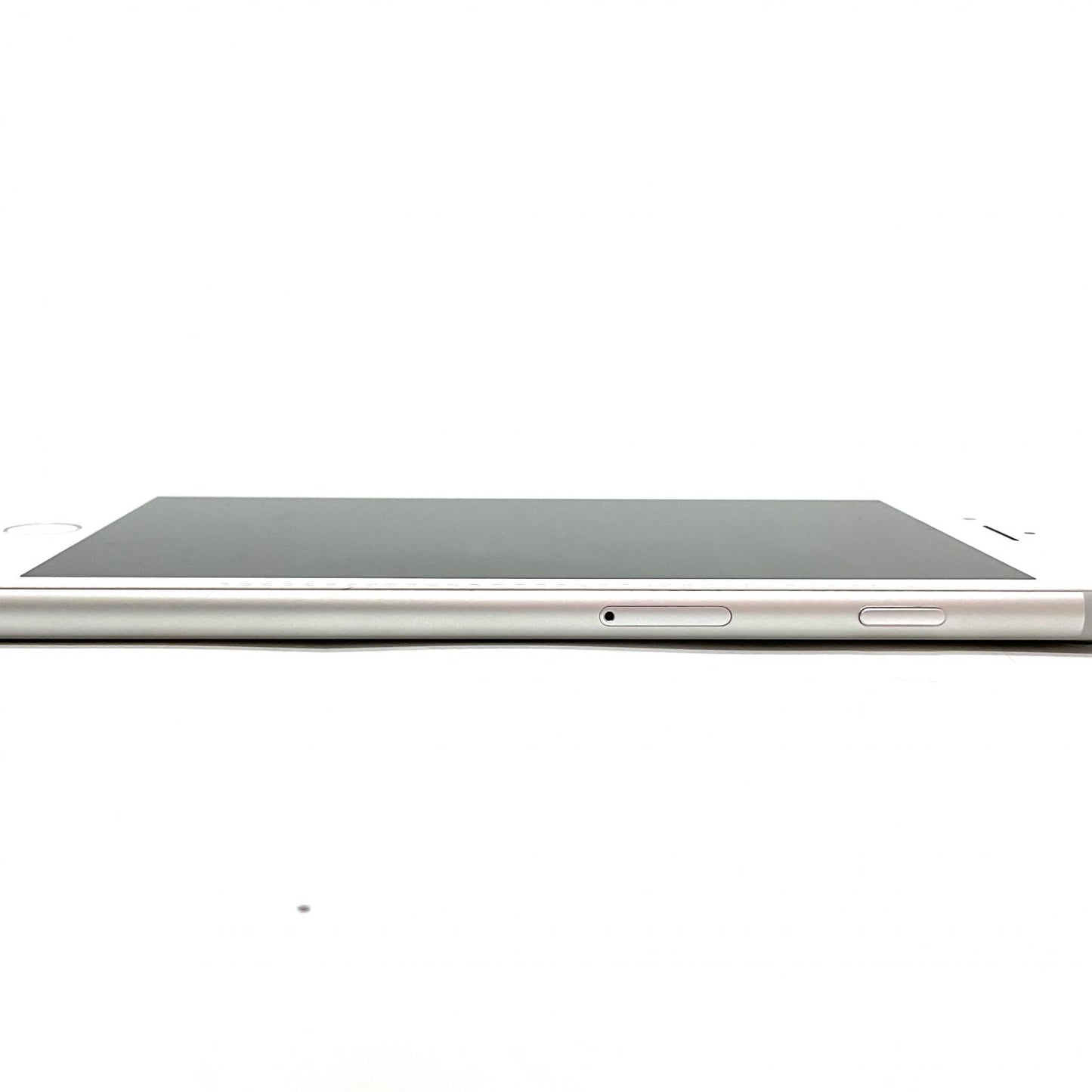 【全額返金保証】【最速発送】Apple iPhone iPhone 8 Plus 256GB シルバー docomo 白ロム 動作確認済 72%