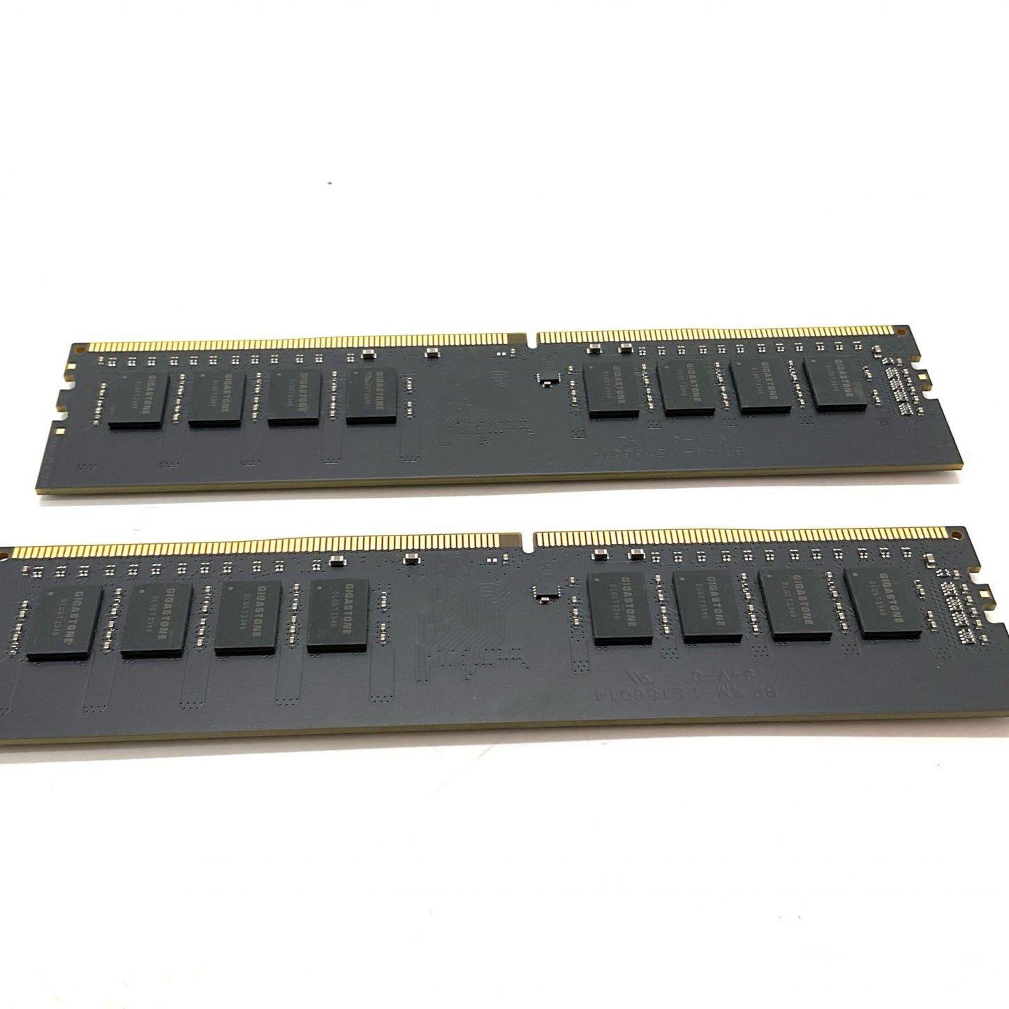 【全額返金保証】【最速発送】GIGASTONE メモリ GSTD416G2666 美品 動作確認済