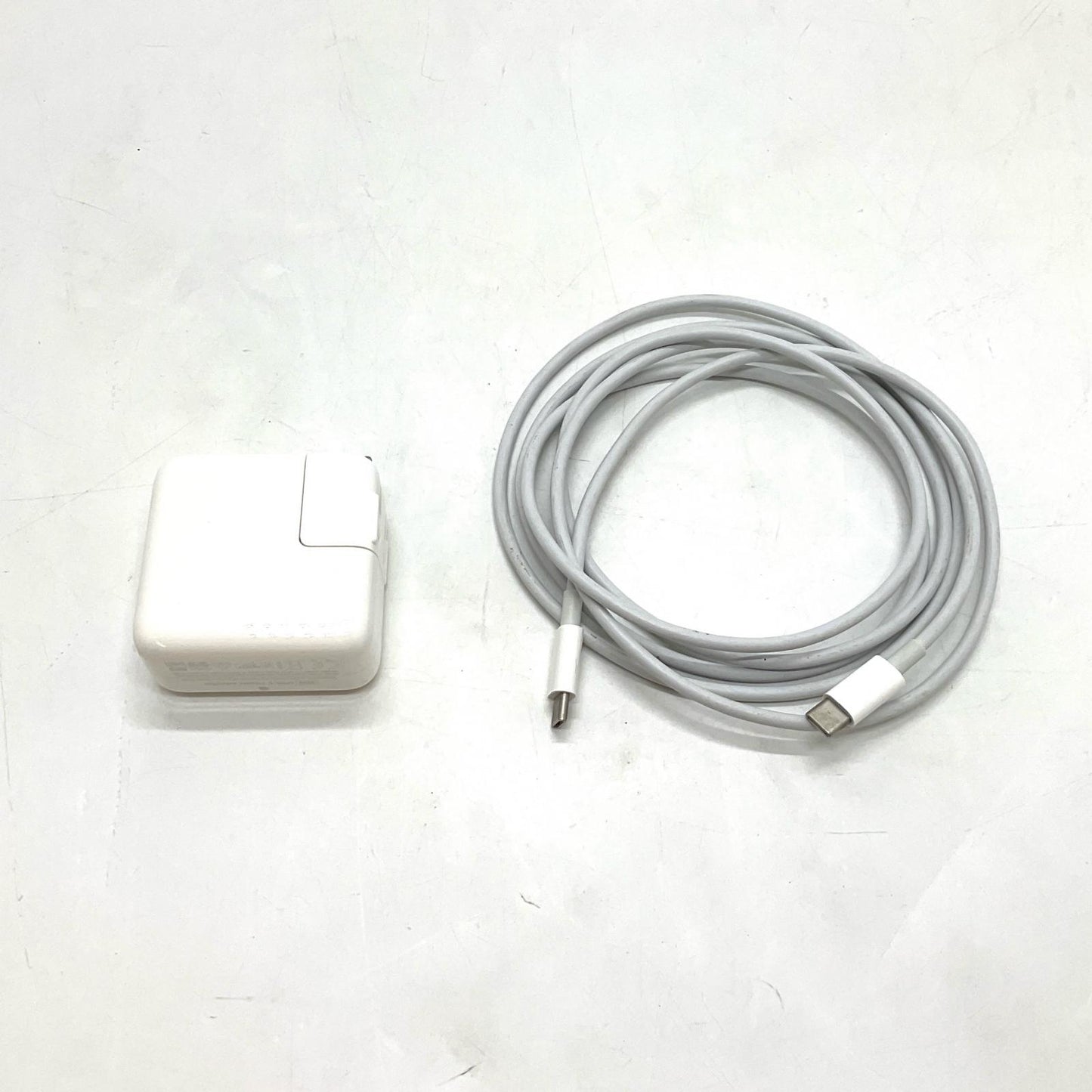 【全額返金保証】【最速発送】Apple MacBook Air 13.3インチ 2020 Apple M1 16GB 256GB ゴールド 87% 動作確認済