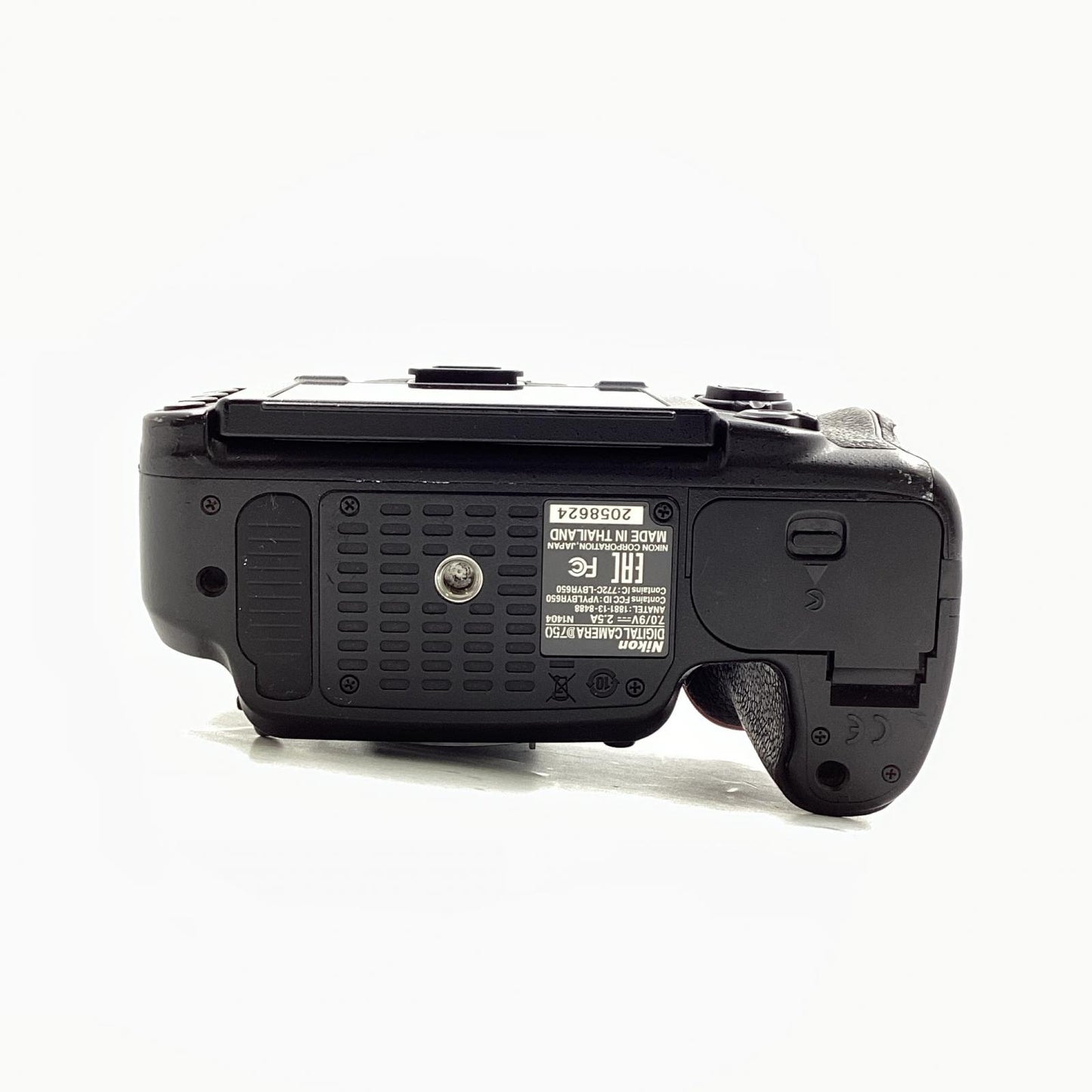 【最速発送】Nikon デジタル一眼 D750 ボディ【難有】