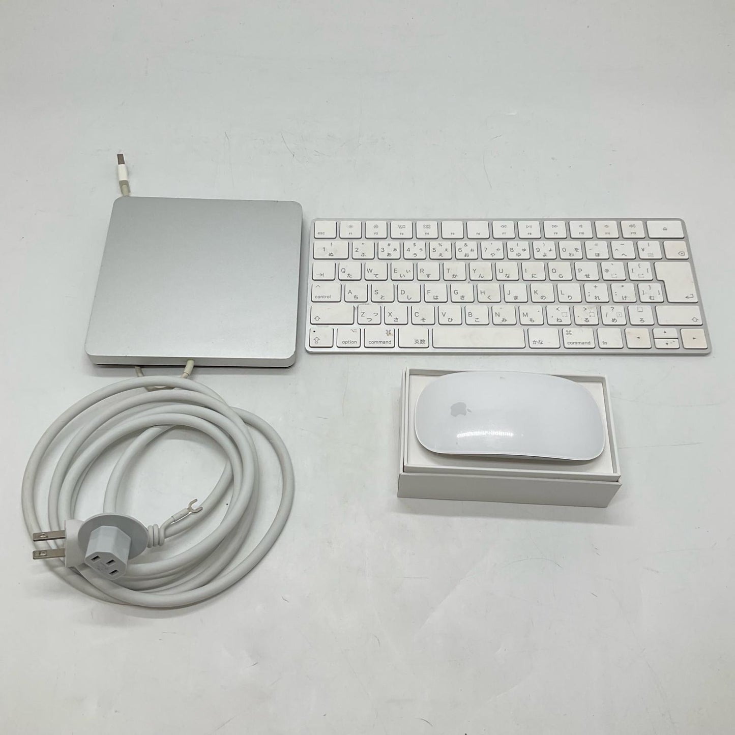 【最速発送】Apple iMac 21.5インチ クアッドコア intel core i3 8GB HDD 1TB シルバー【難有】