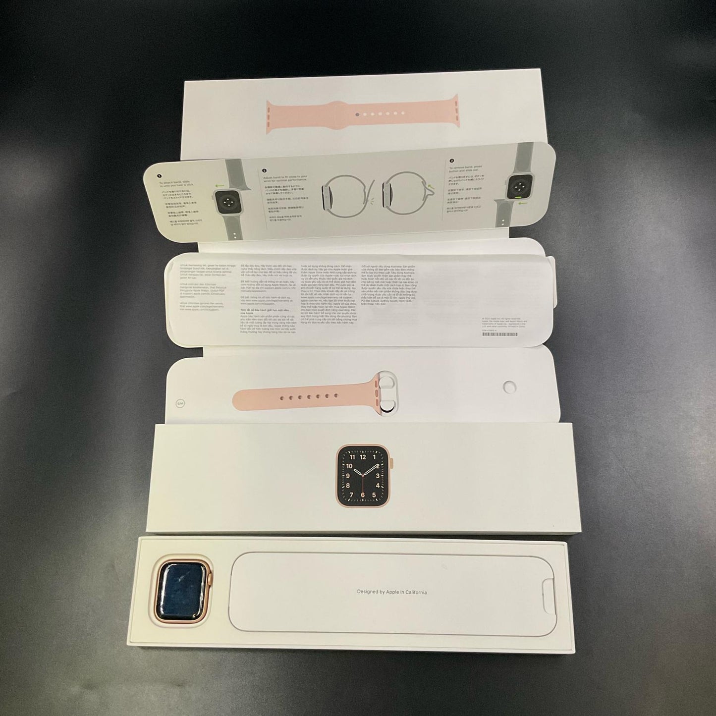 【全額返金保証】【最速発送】Apple Watch SE アルミニウム 40mm GPS 83% 美品 動作確認済