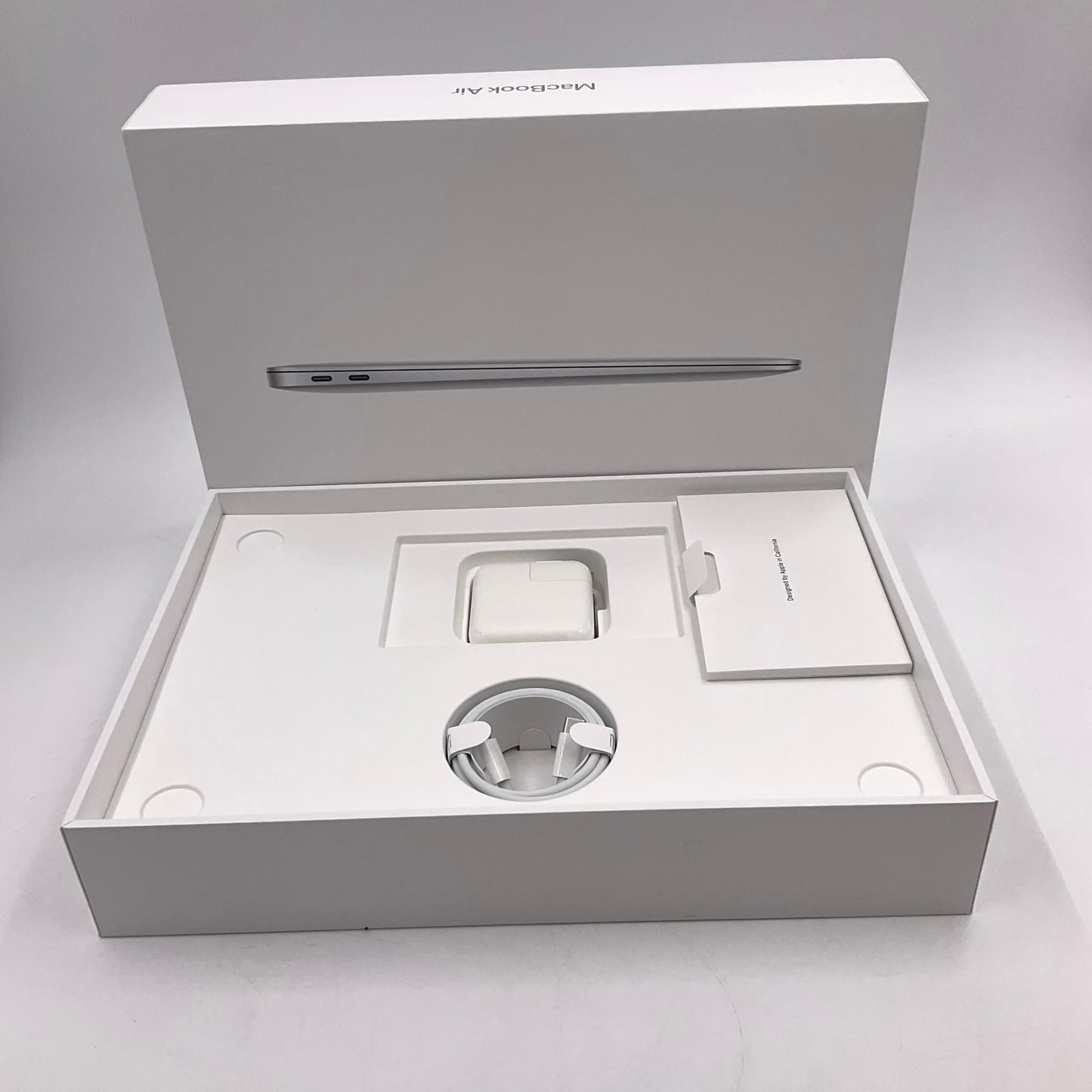 【全額返金保証】【最速発送】Apple MacBook Air 13.3インチ 2020 M1 8コア 16GB 512GB シルバー 84% 動作確認済
