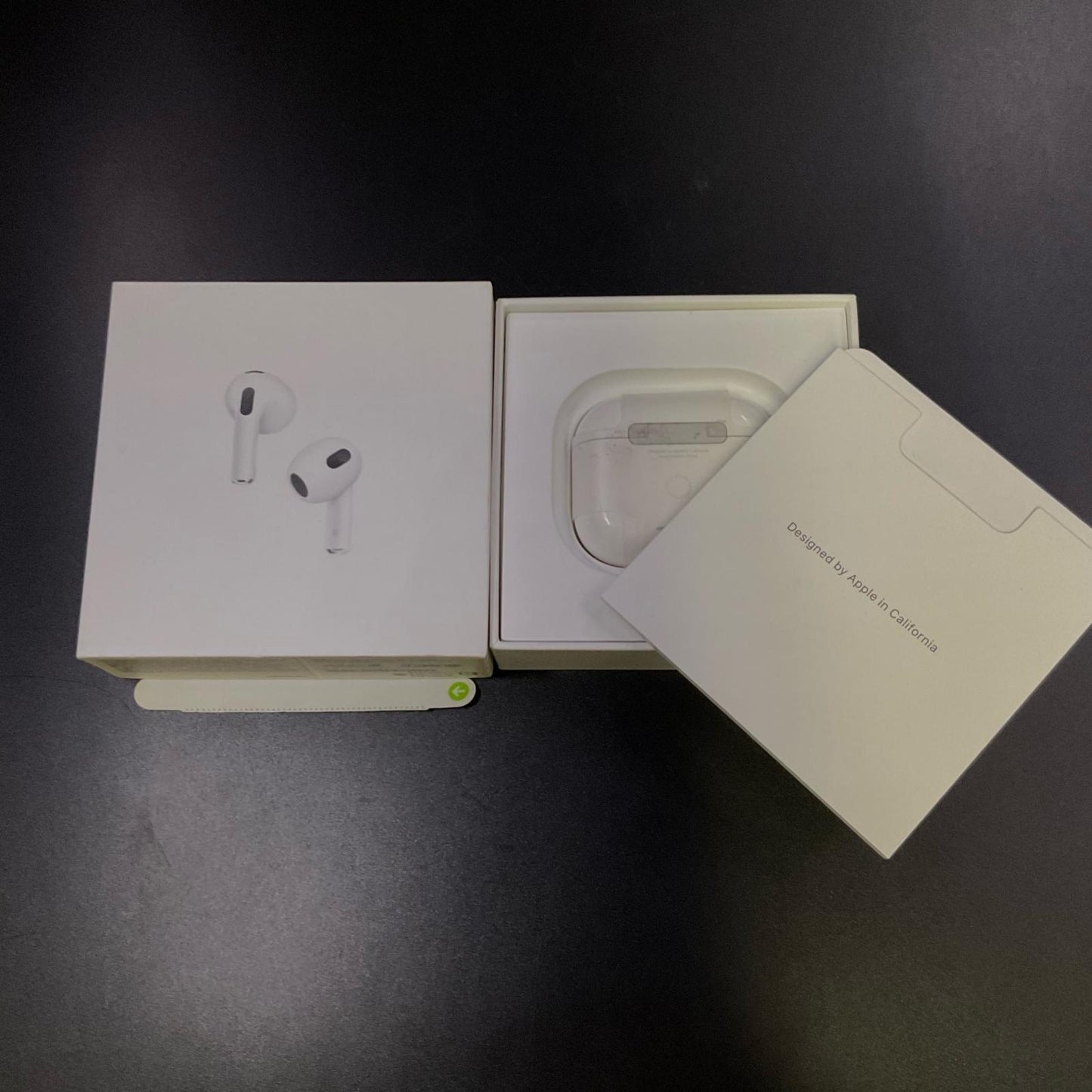 【全額返金保証】【最速発送】Apple AirPods (第3世代) MME73J/A 動作確認済