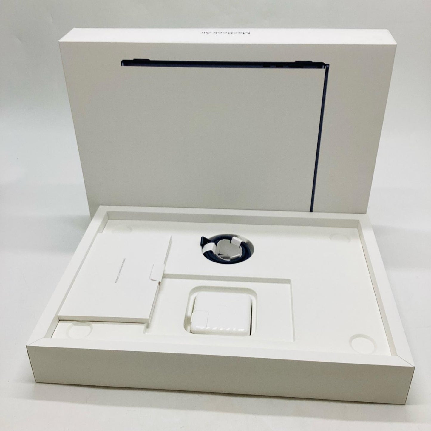 【全額返金保証】【最速発送】Apple MacBook Air 15.3インチ 2023 Apple M2 16GB 512GB ミッドナイト 97.5% 美品 動作確認済
