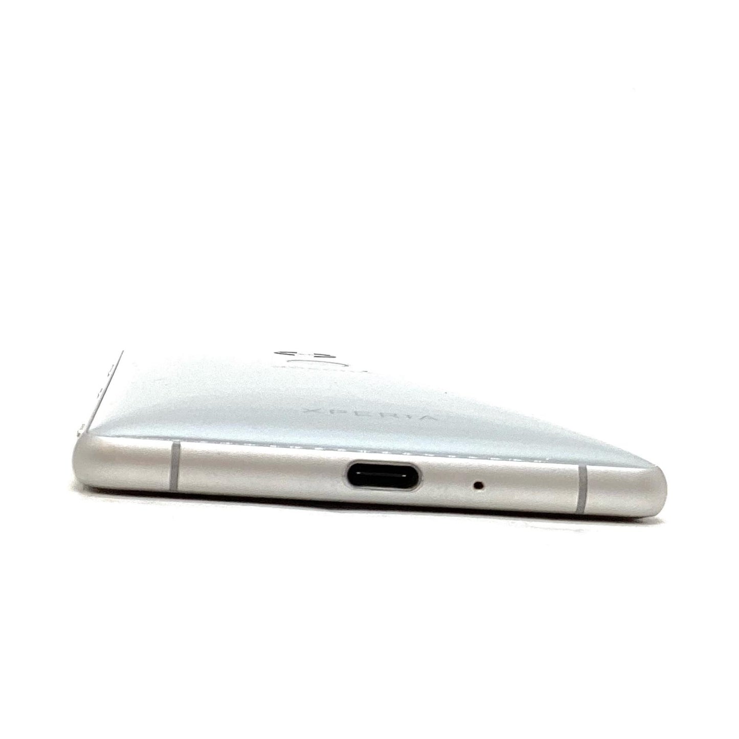 【全額返金保証】【最速発送】Sony Xperia XZ2 64GB リキッドシルバー docomo SO-03K 白ロム 動作確認済