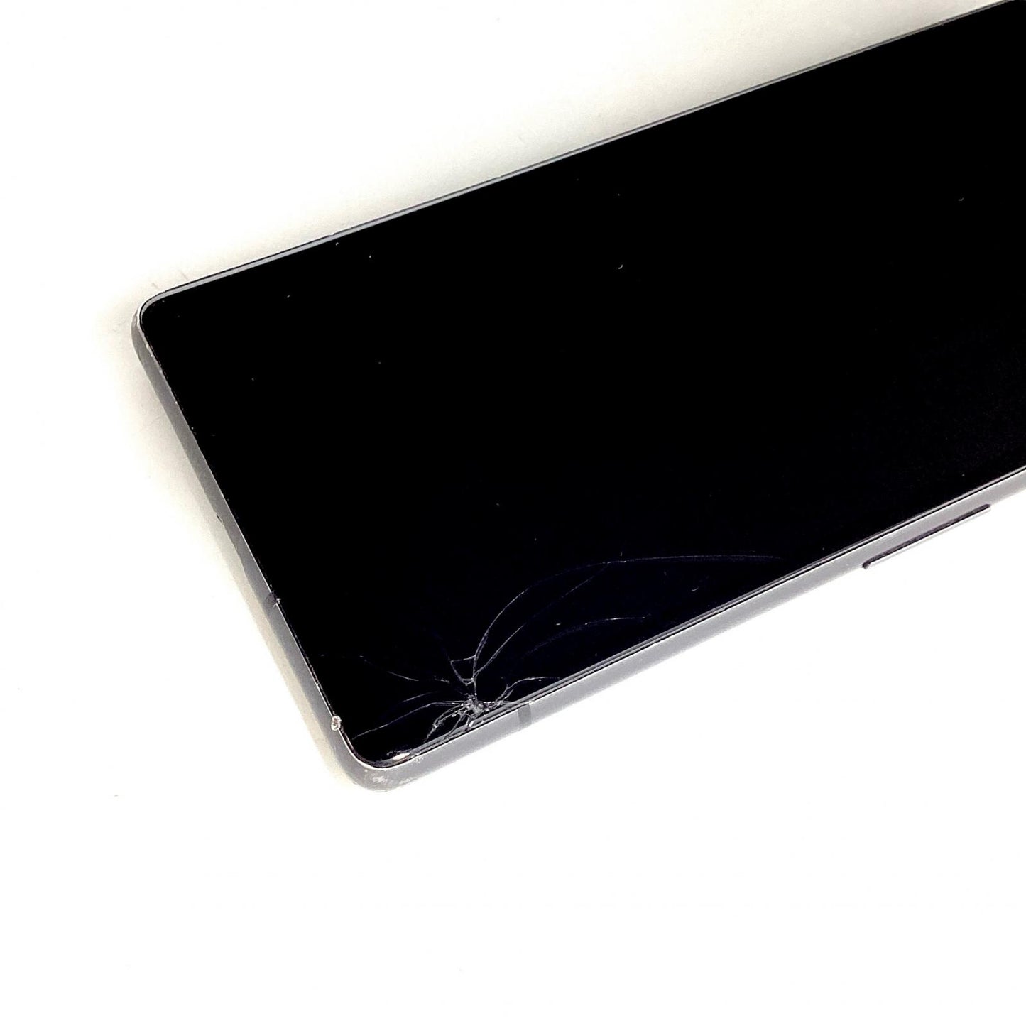 【最速発送】Google Pixel 7a 128GB Charcoal au G82U8 白ロム【難有】