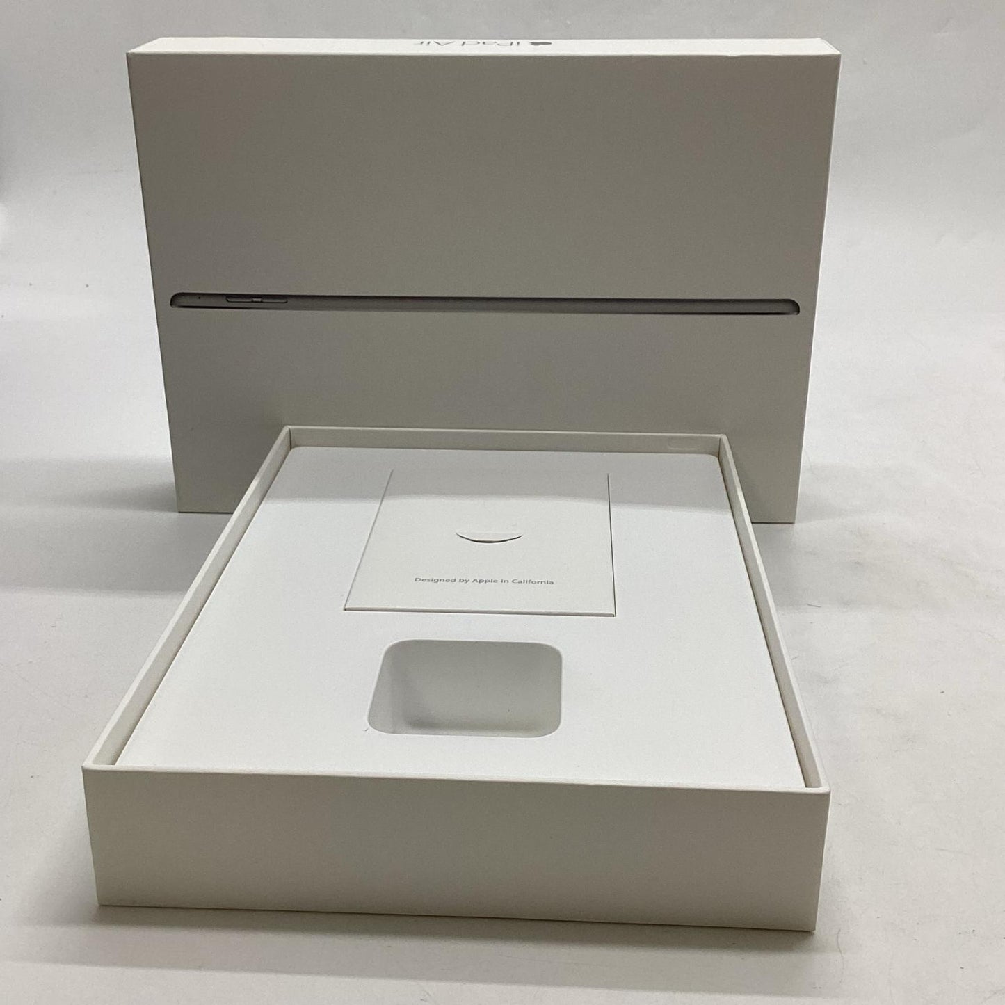 【全額返金保証】【最速発送】Apple iPad Air 第2世代 16GB シルバー Wi-Fi 動作確認済