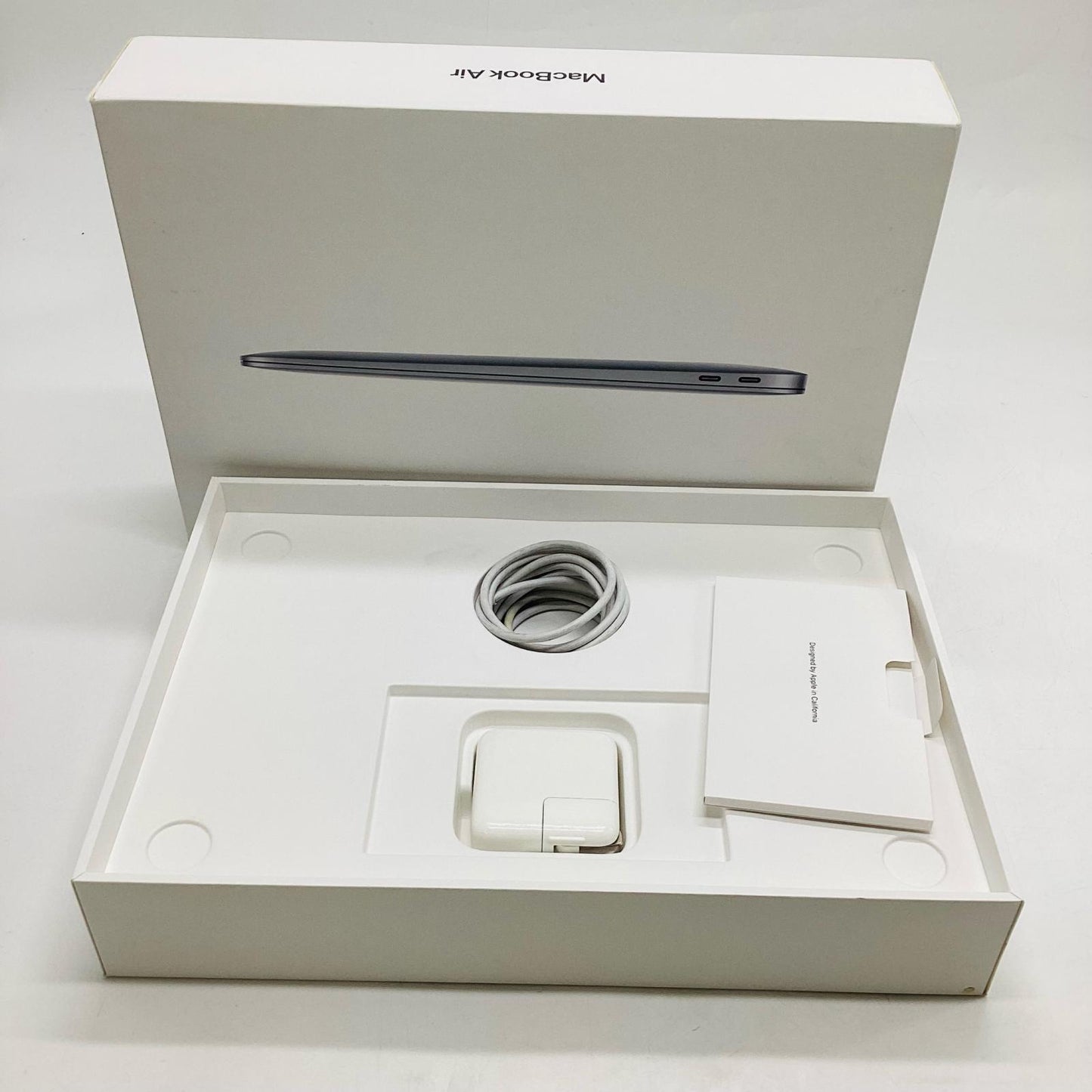 【最速発送】Apple MacBook Air 13インチ 2020 1.1GHZ クアッドコアIntel Core i5 8GB 512GB スペースグレイ 74%【難有】
