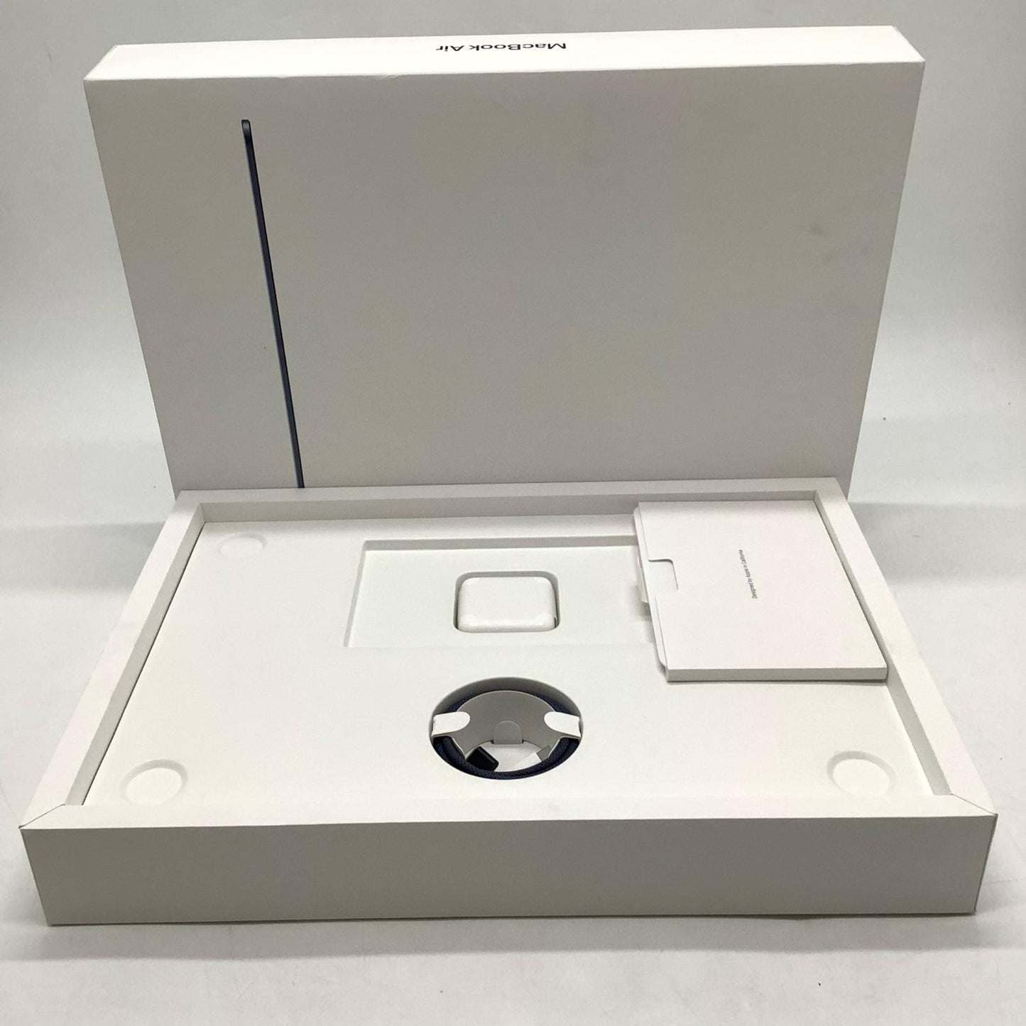 【全額返金保証】【最速発送】Apple MacBook Air 15インチ 2024 Apple M3 24GB 1TB シルバー 88% 動作確認済