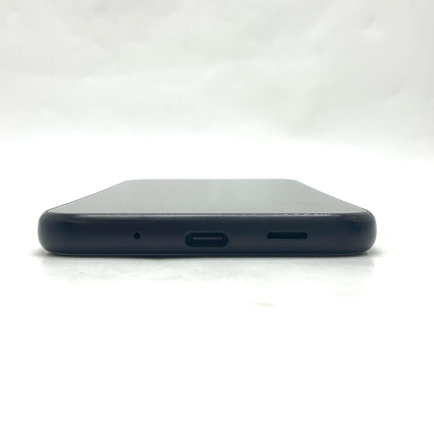 【全額返金保証】【最速発送】京セラ GRATINA 32GB ブラック au KYV48 白ロム 美品 動作確認済