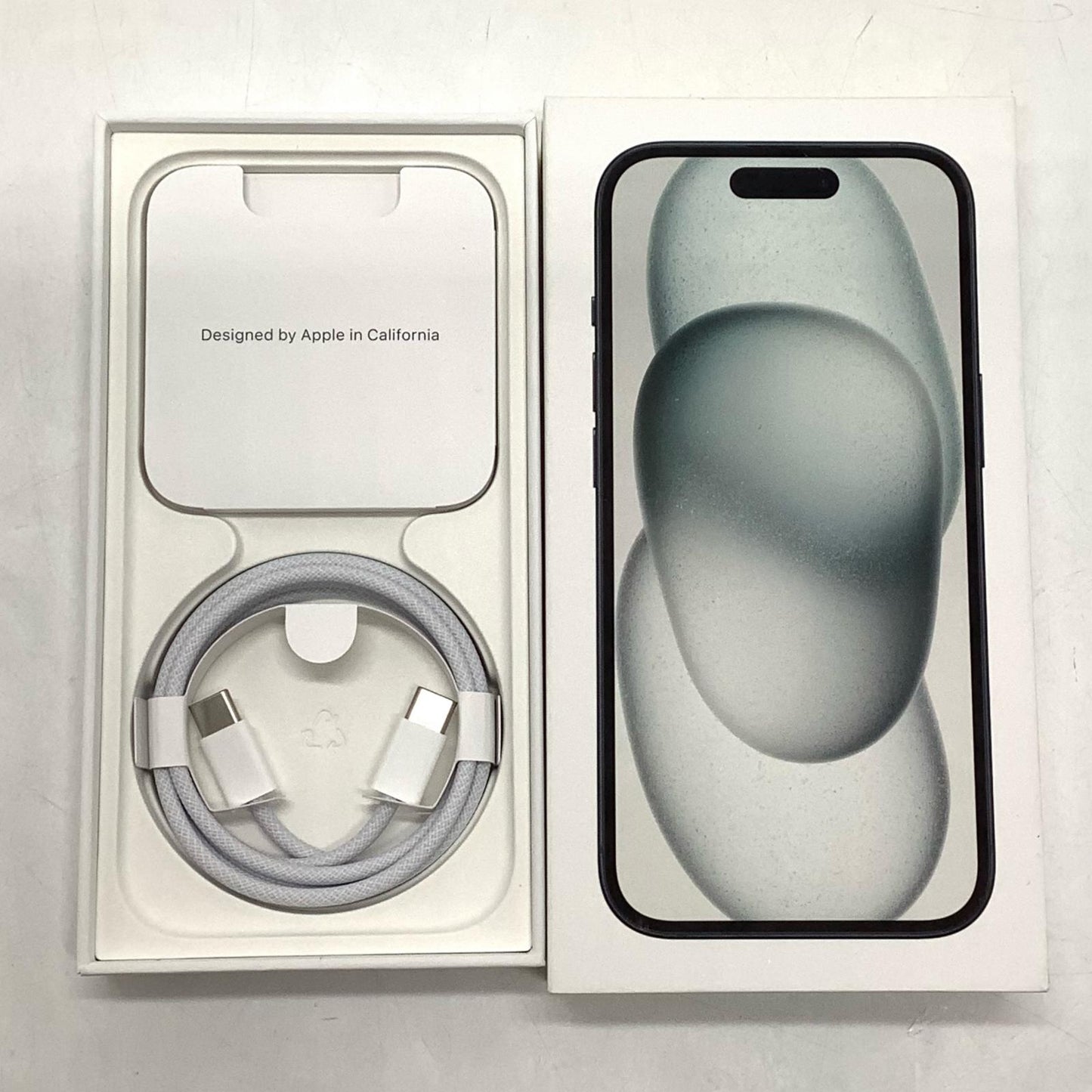 【全額返金保証】【最速発送】Apple iPhone iPhone 15 128GB ブラック SIMフリー 白ロム 美品 動作確認済 84%