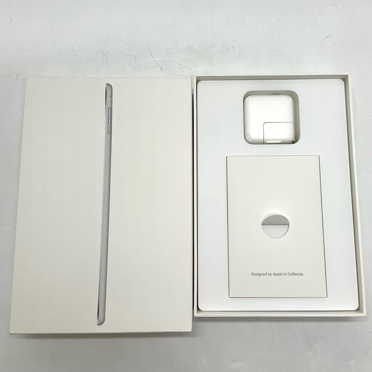 【全額返金保証】【最速発送】Apple iPad mini 第4世代 16GB シルバー WiFi+Cellular docomo 白ロム 動作確認済