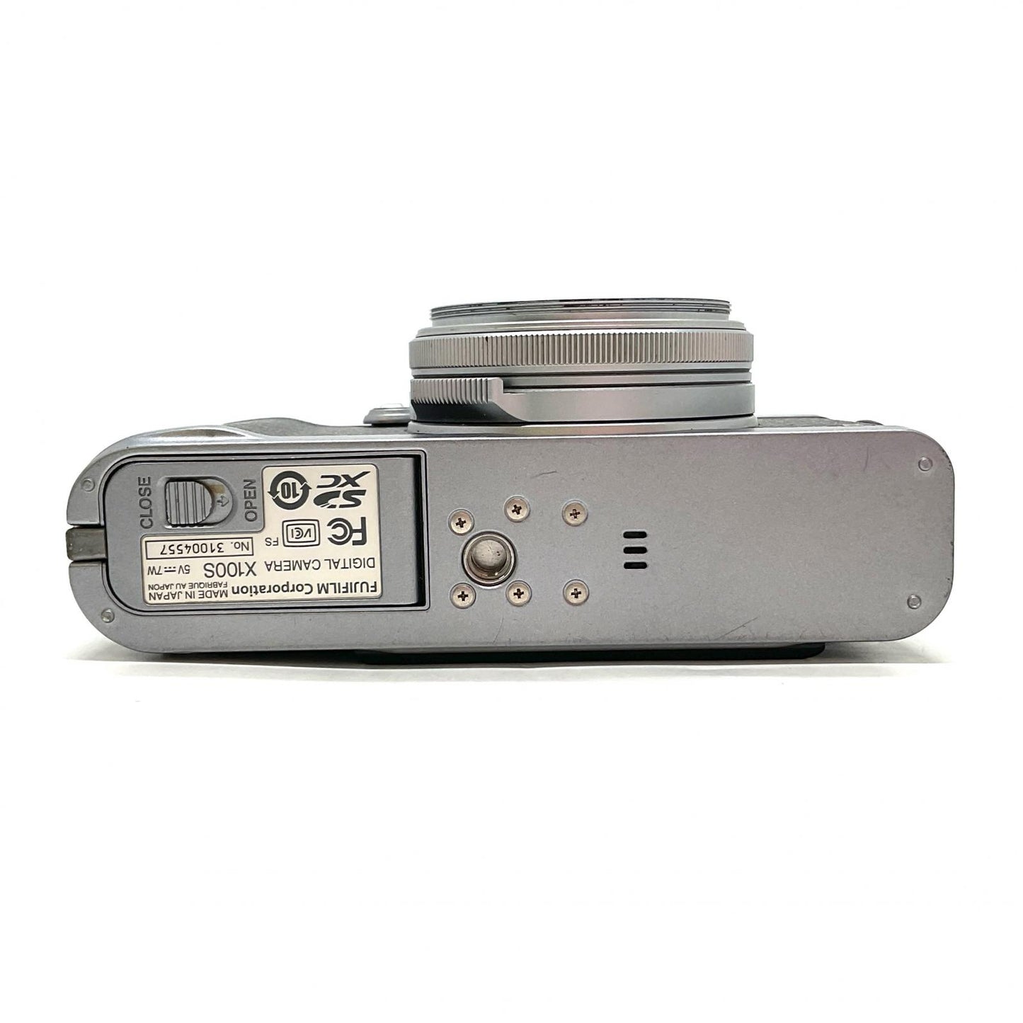 【最速発送】FUJIFILM コンパクトデジタルカメラ X100S シルバー【難有】