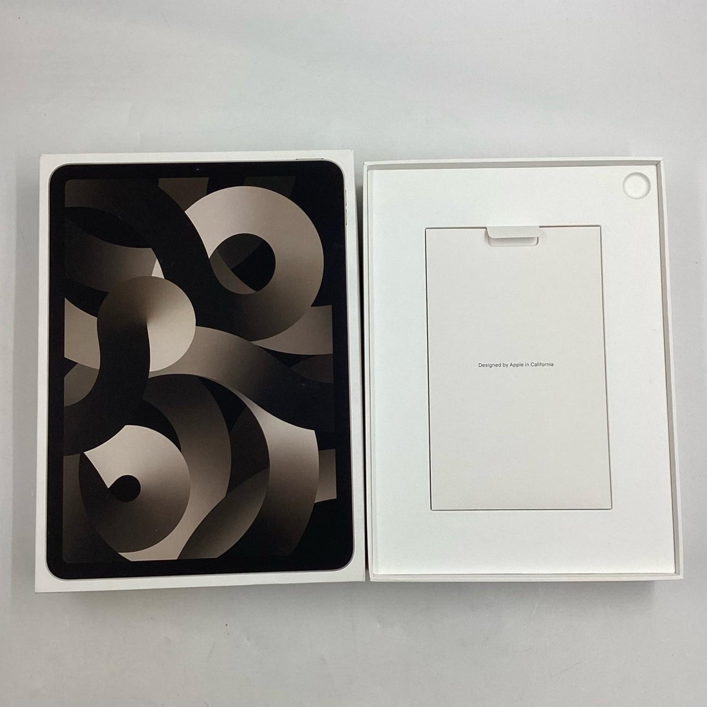【全額返金保証】【最速発送】Apple iPad Air 10.9インチ 第5世代 64GB スターライト Wi-Fi 美品 動作確認済